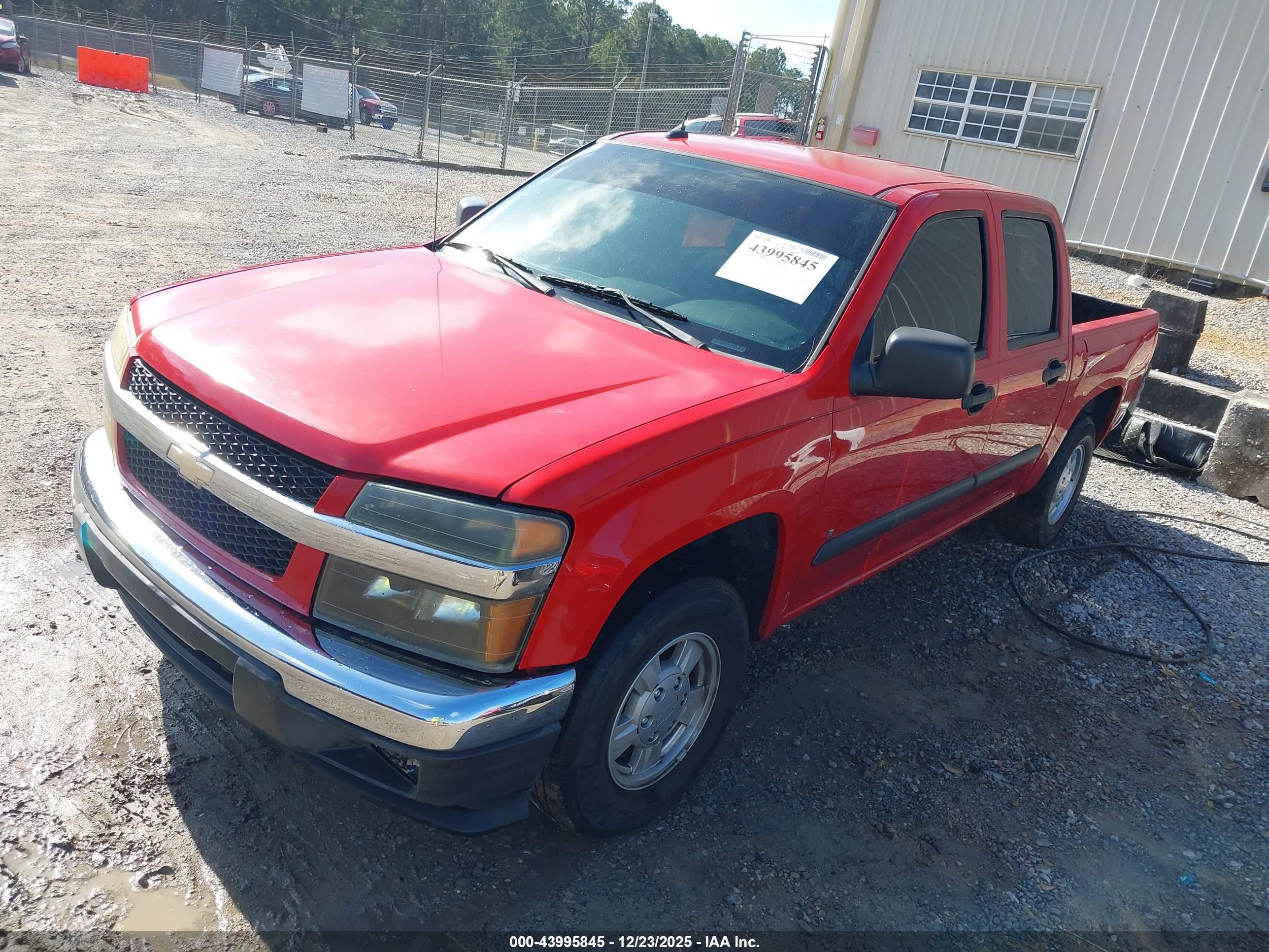 CHEVROLET COLORADO image 2