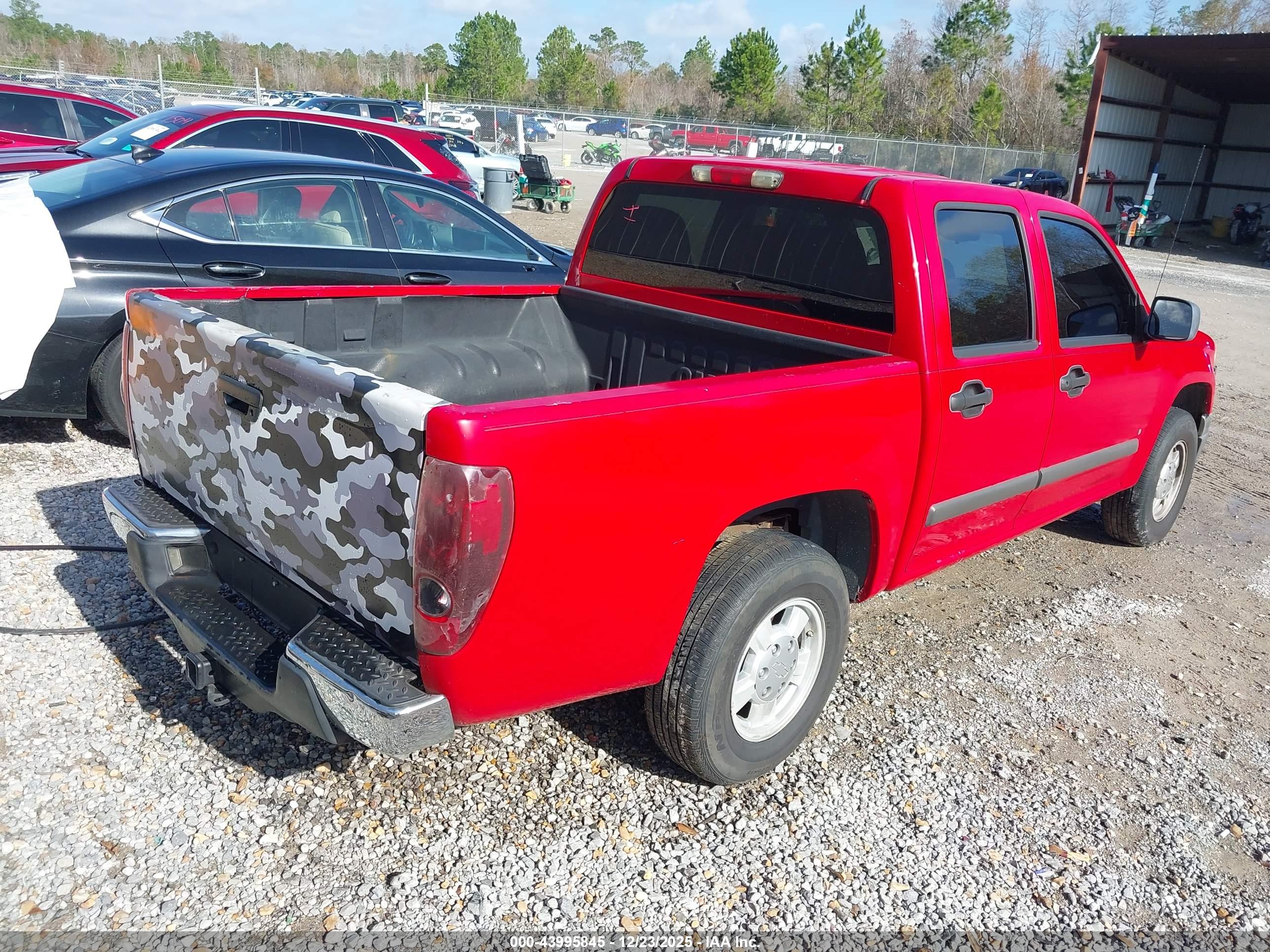 CHEVROLET COLORADO image 4