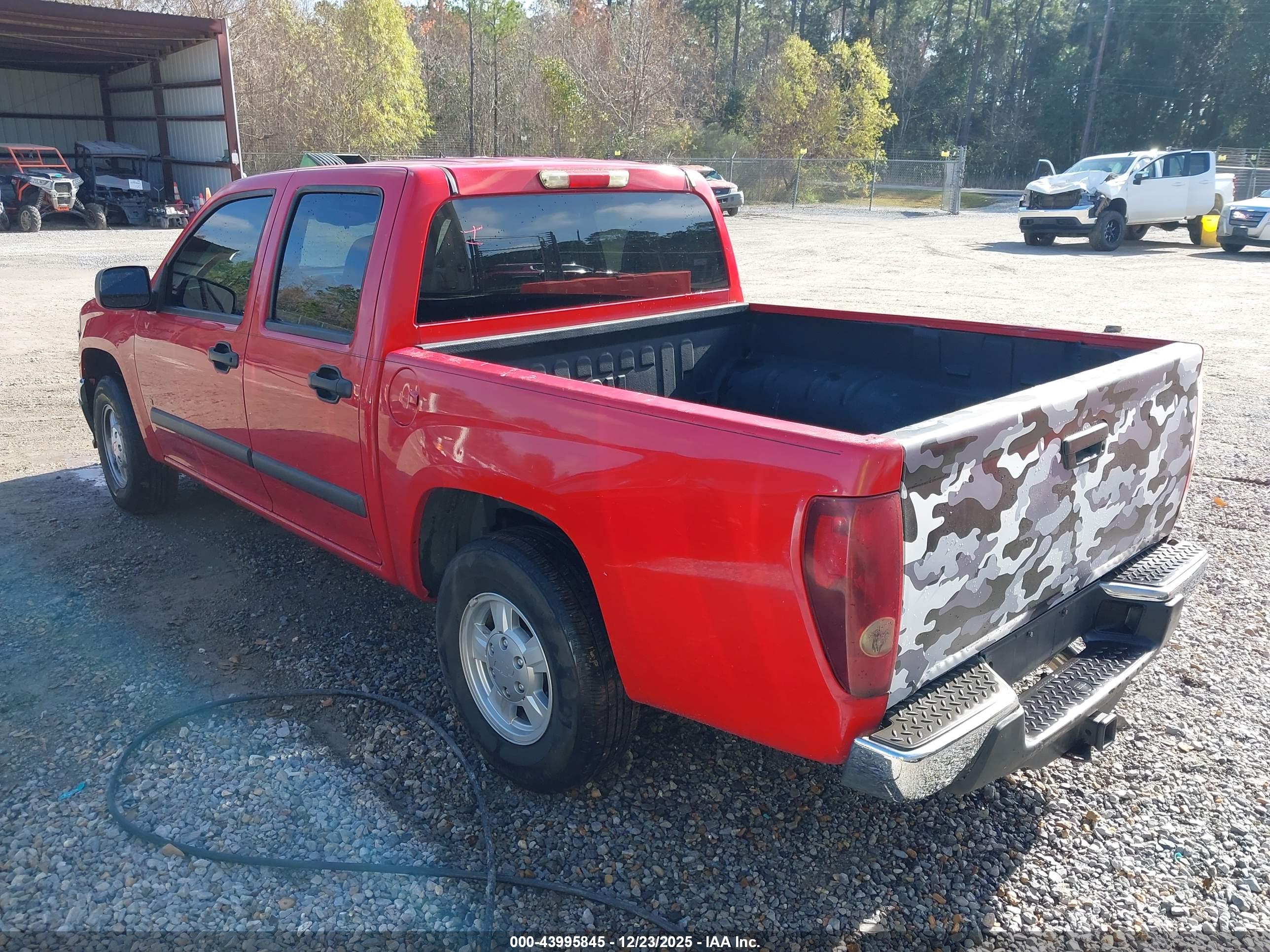 CHEVROLET COLORADO image 6