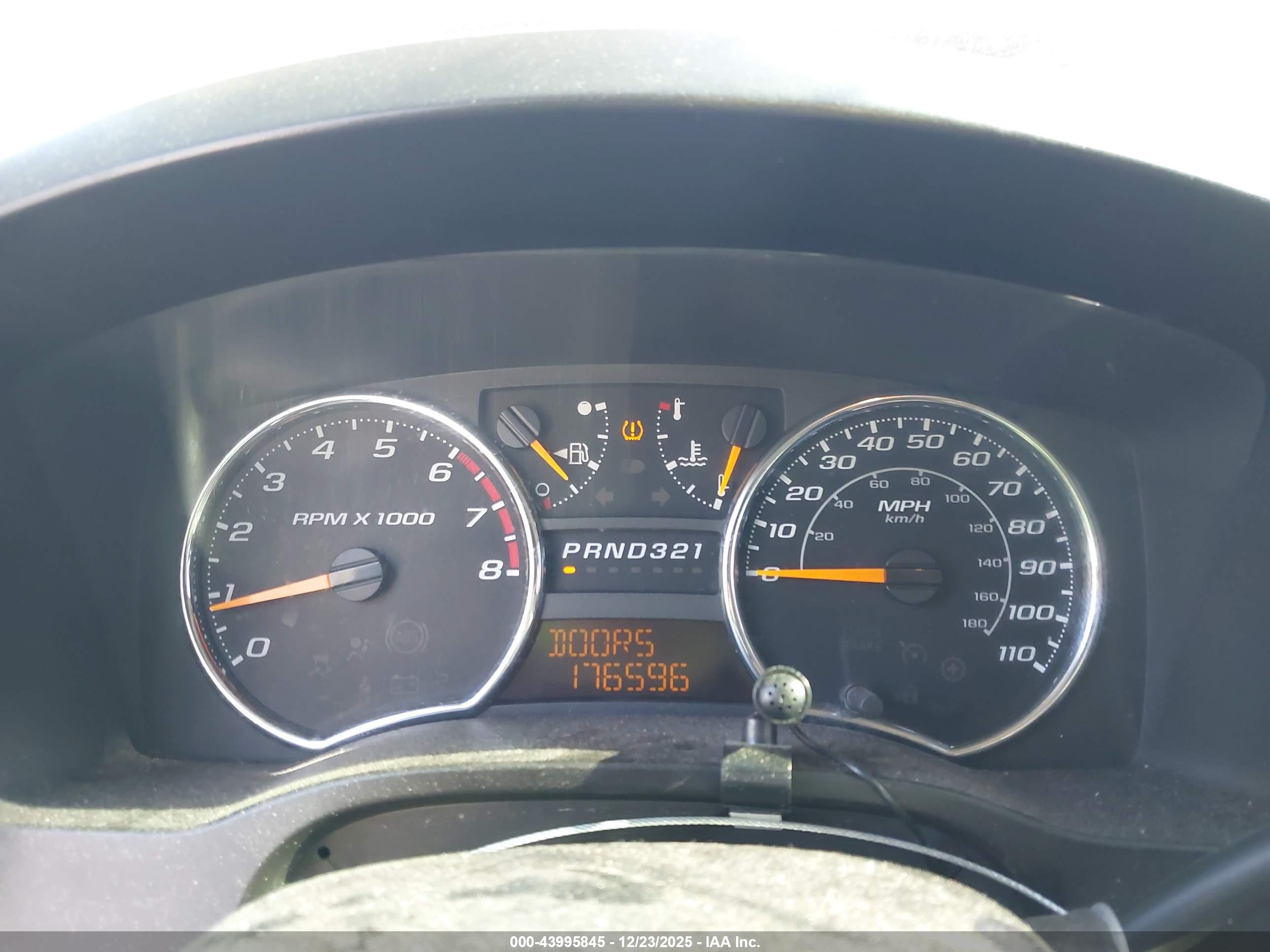 CHEVROLET COLORADO image 7