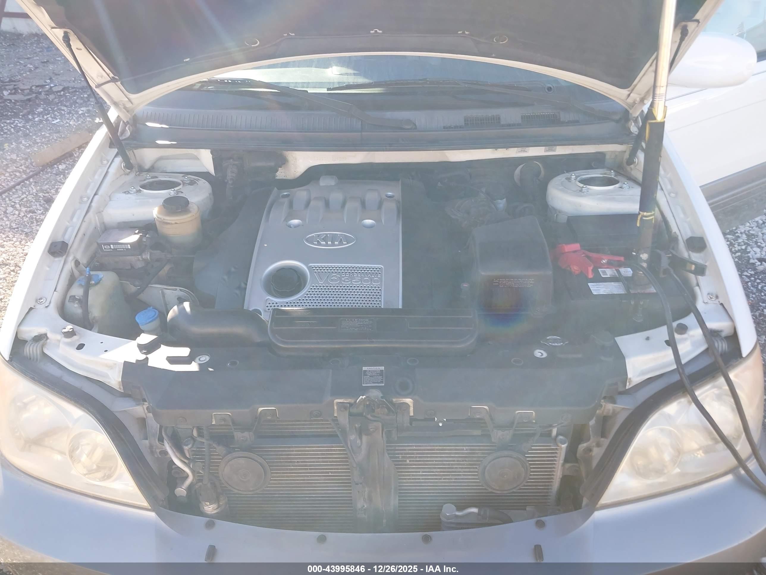 KIA SEDONA image 10