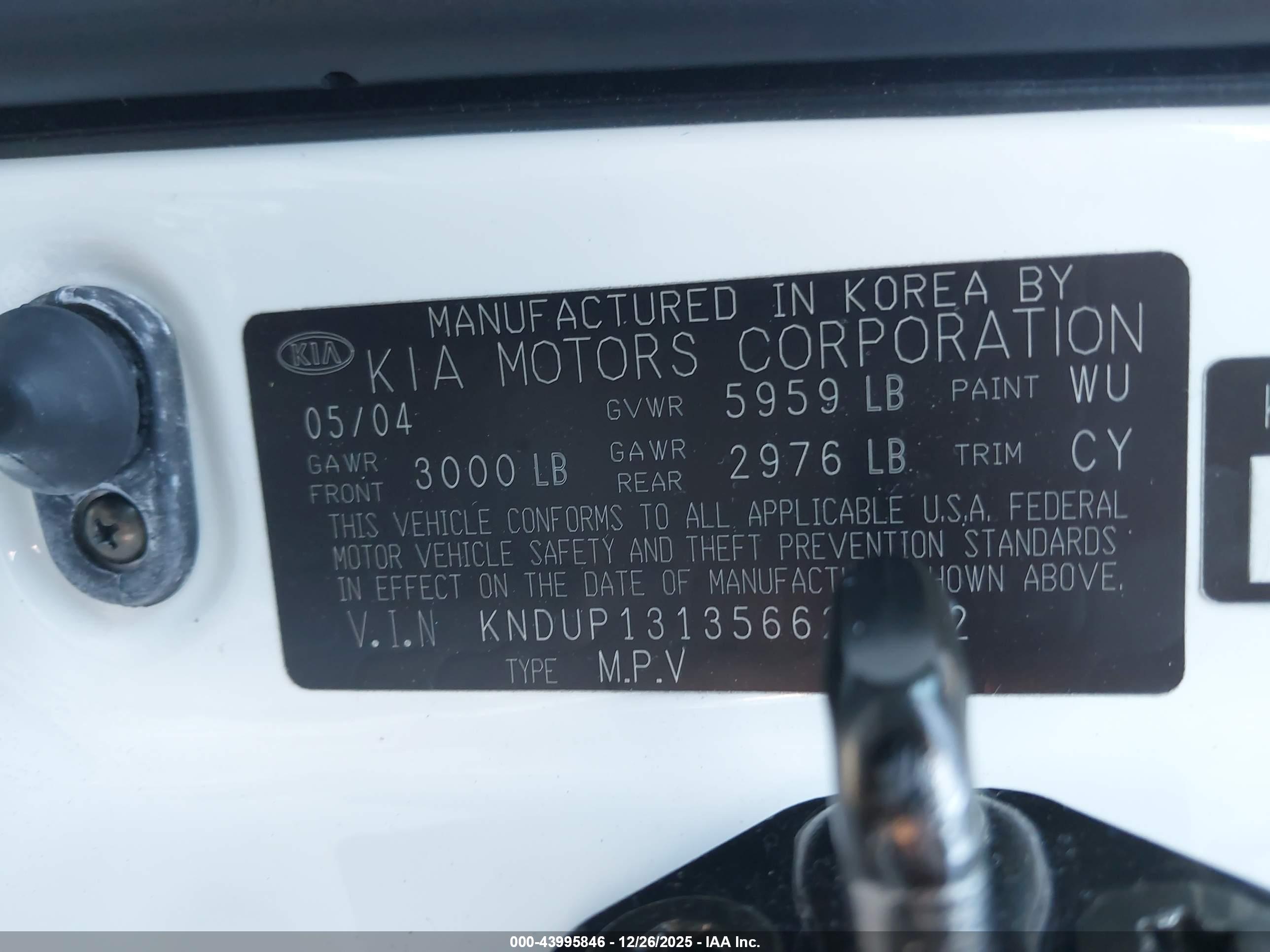 KIA SEDONA image 9
