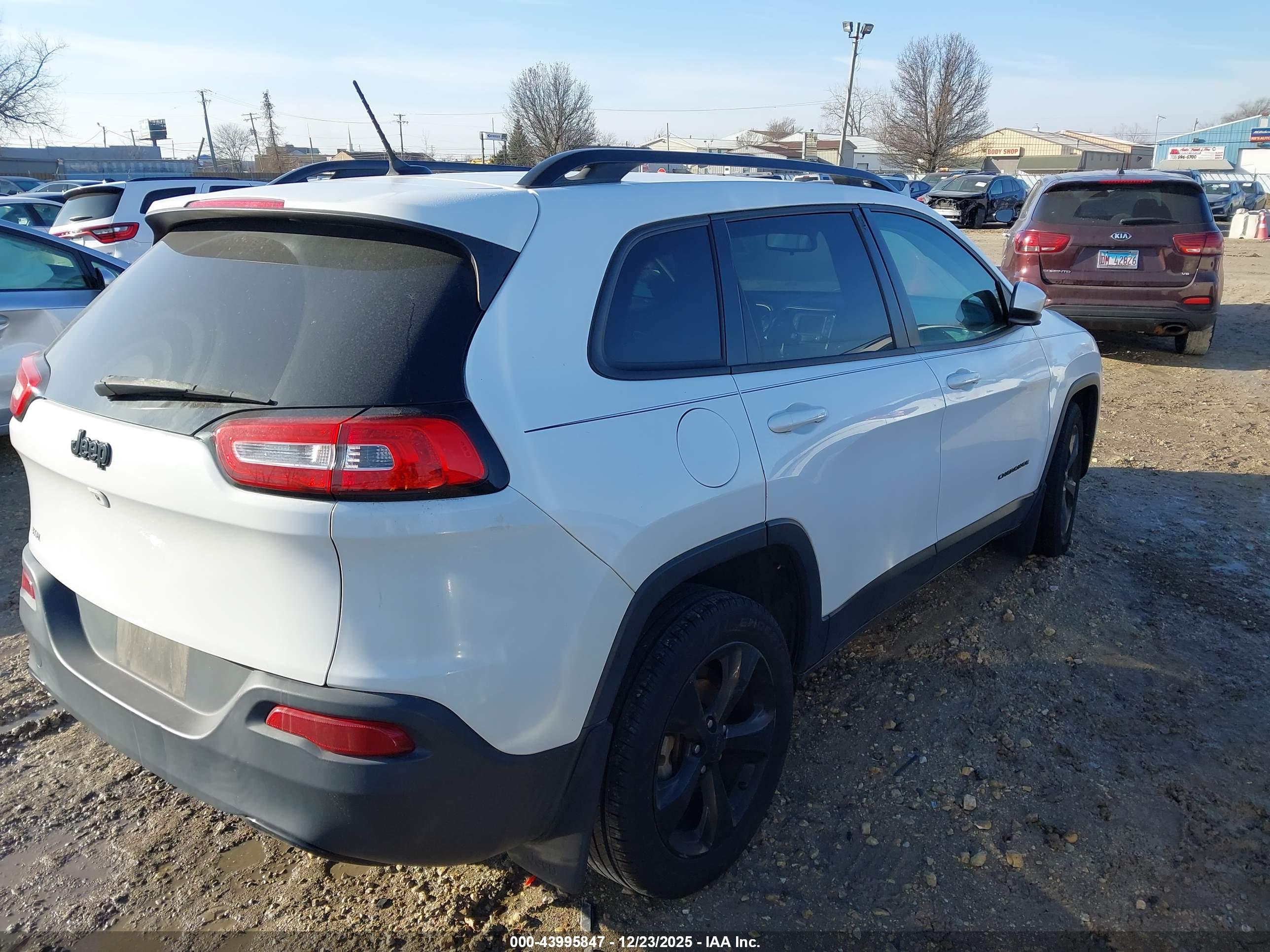 JEEP CHEROKEE image 4