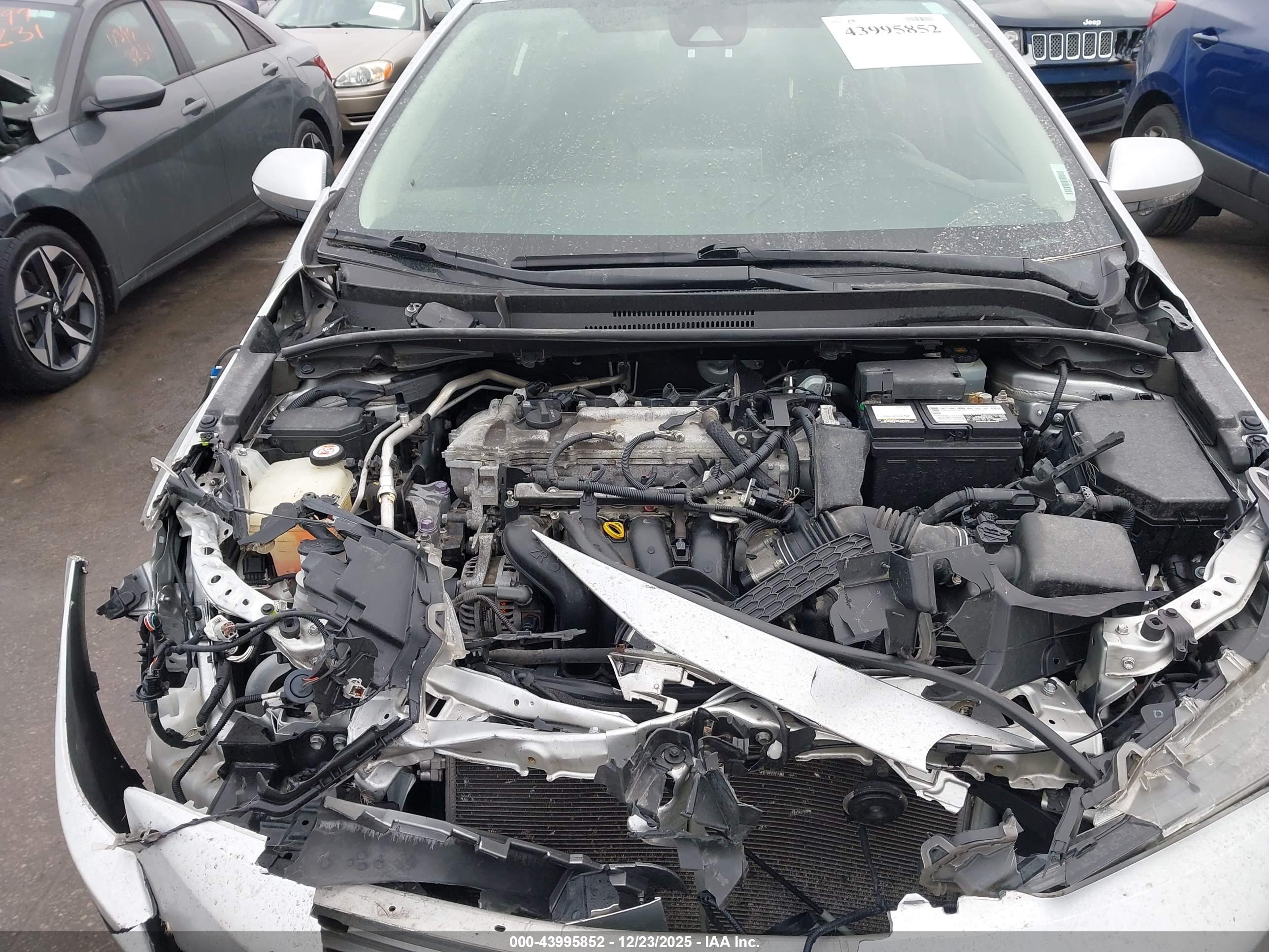 TOYOTA COROLLA image 10
