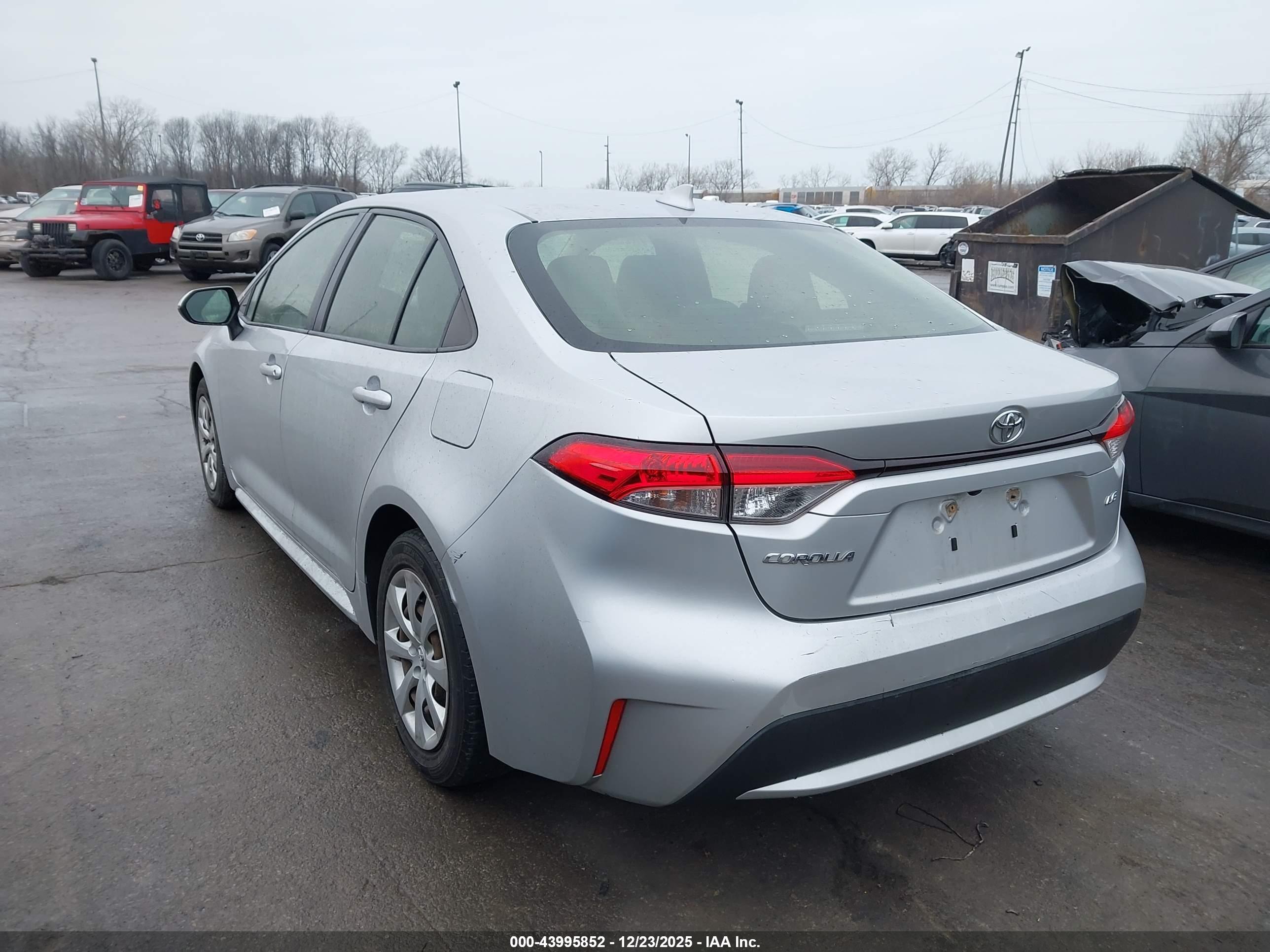 TOYOTA COROLLA image 3