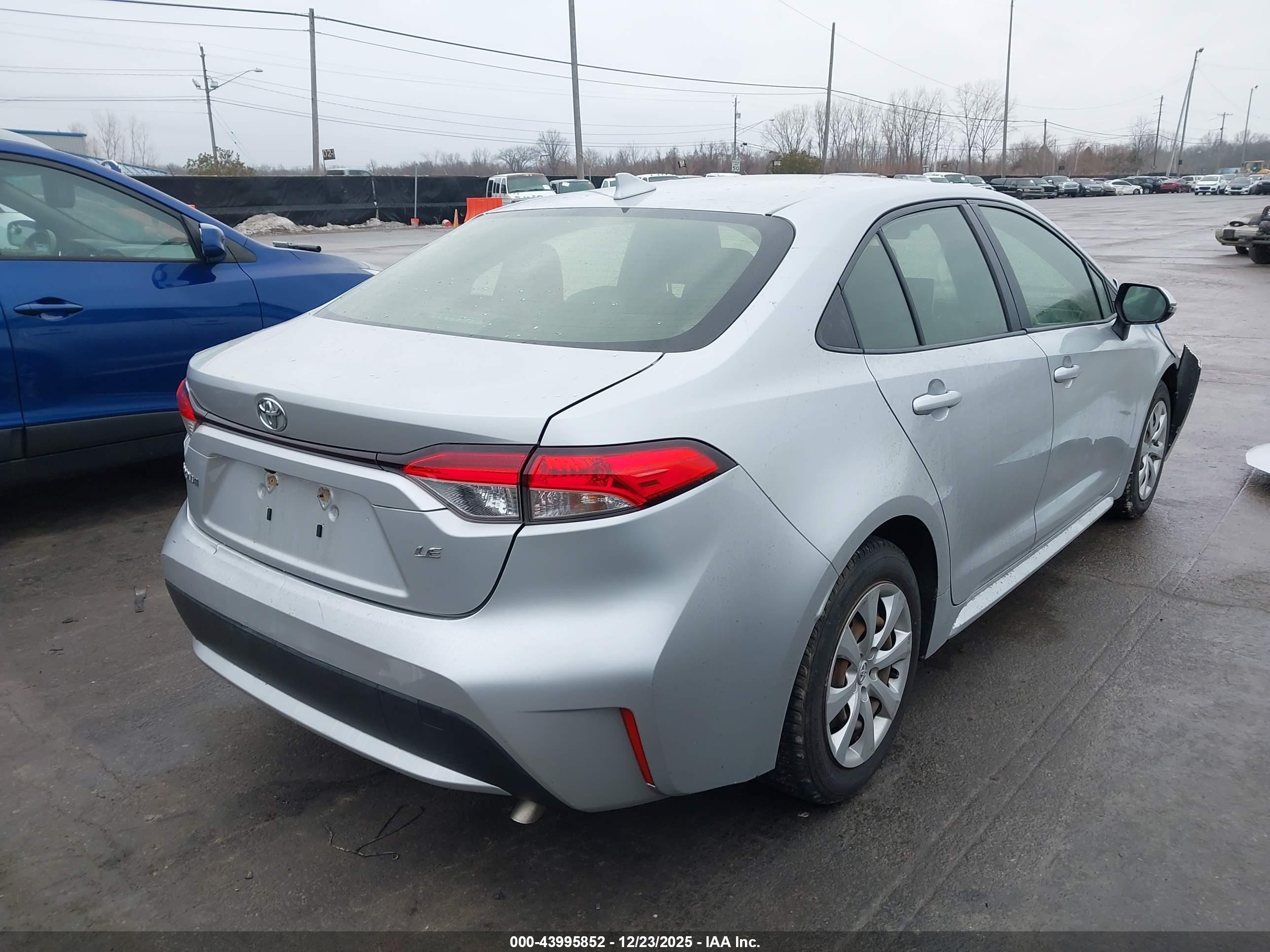 TOYOTA COROLLA image 4