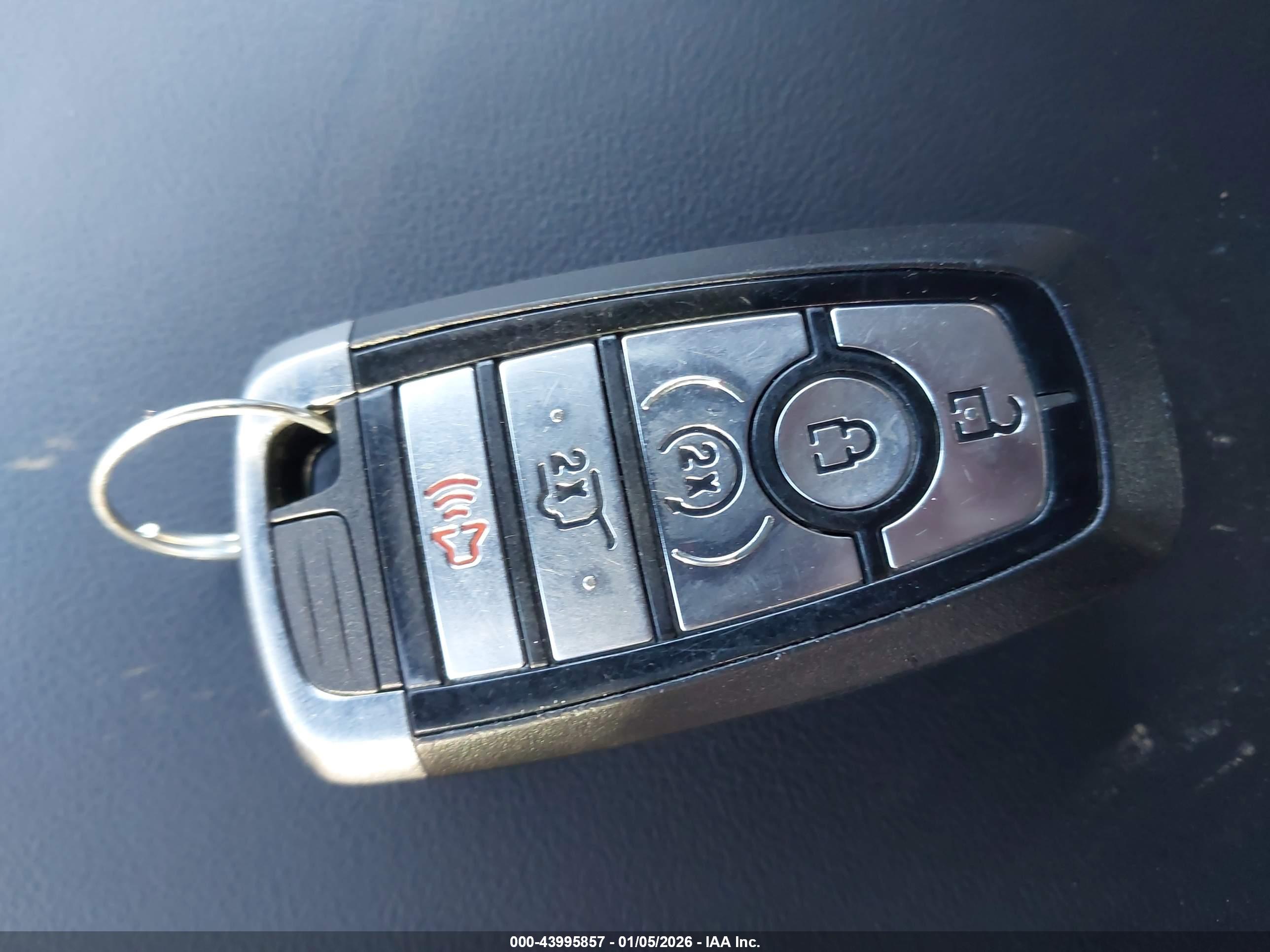 FORD EXPLORER image 11