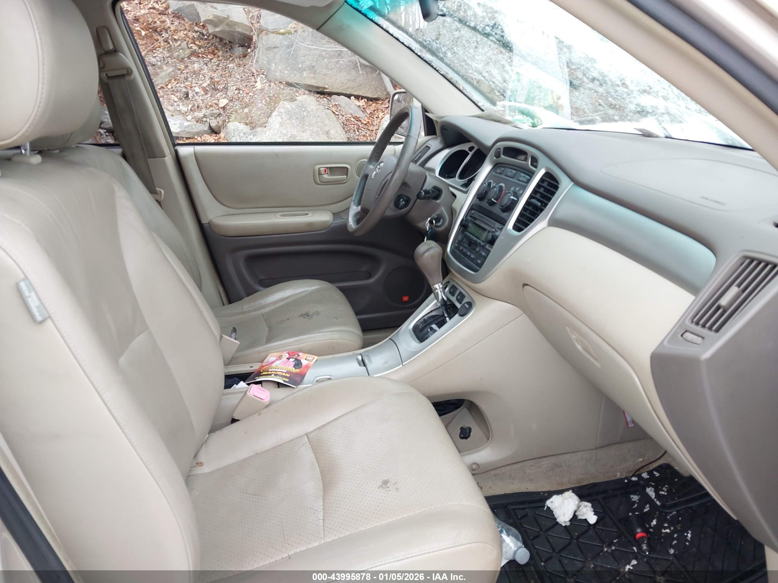 TOYOTA HIGHLANDER image 5