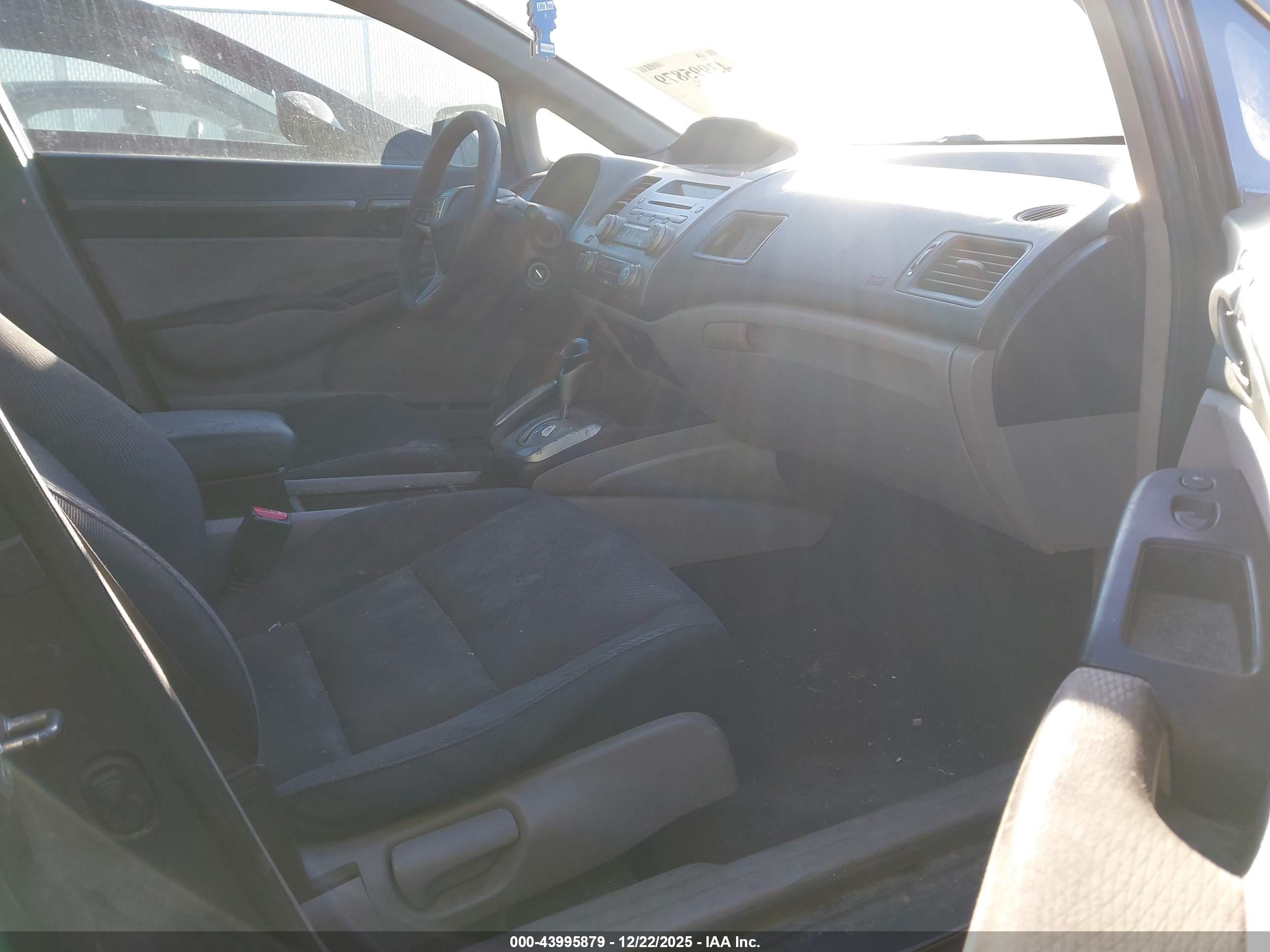 HONDA CIVIC image 5