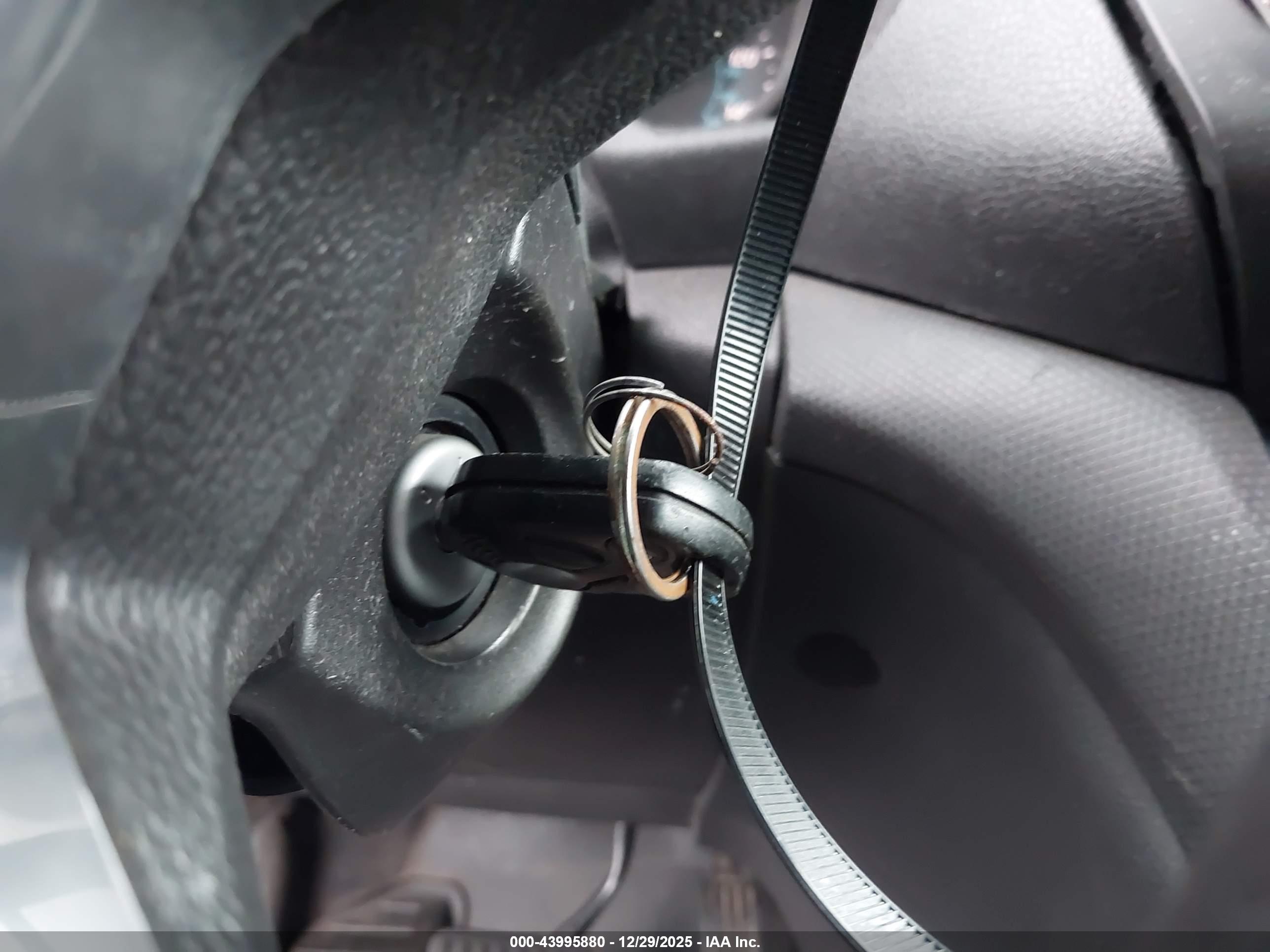 FORD TRANSIT image 11