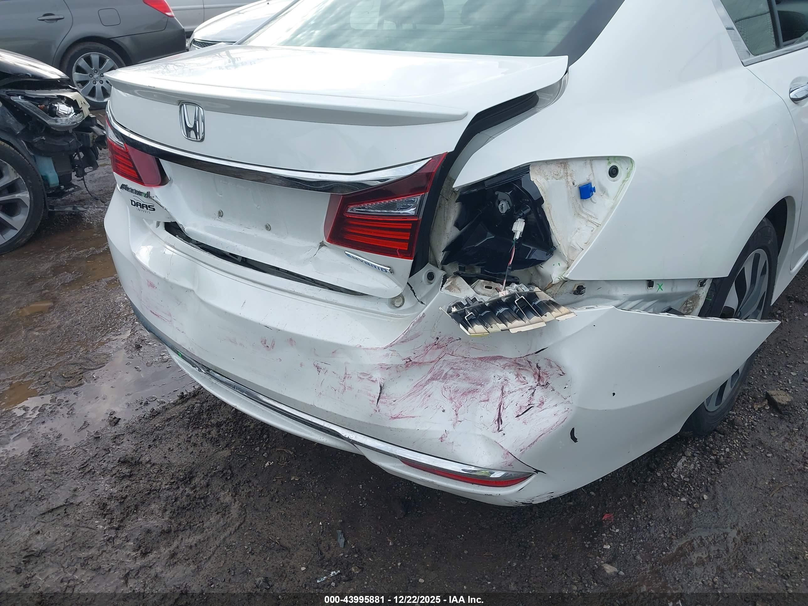 HONDA ACCORD image 6