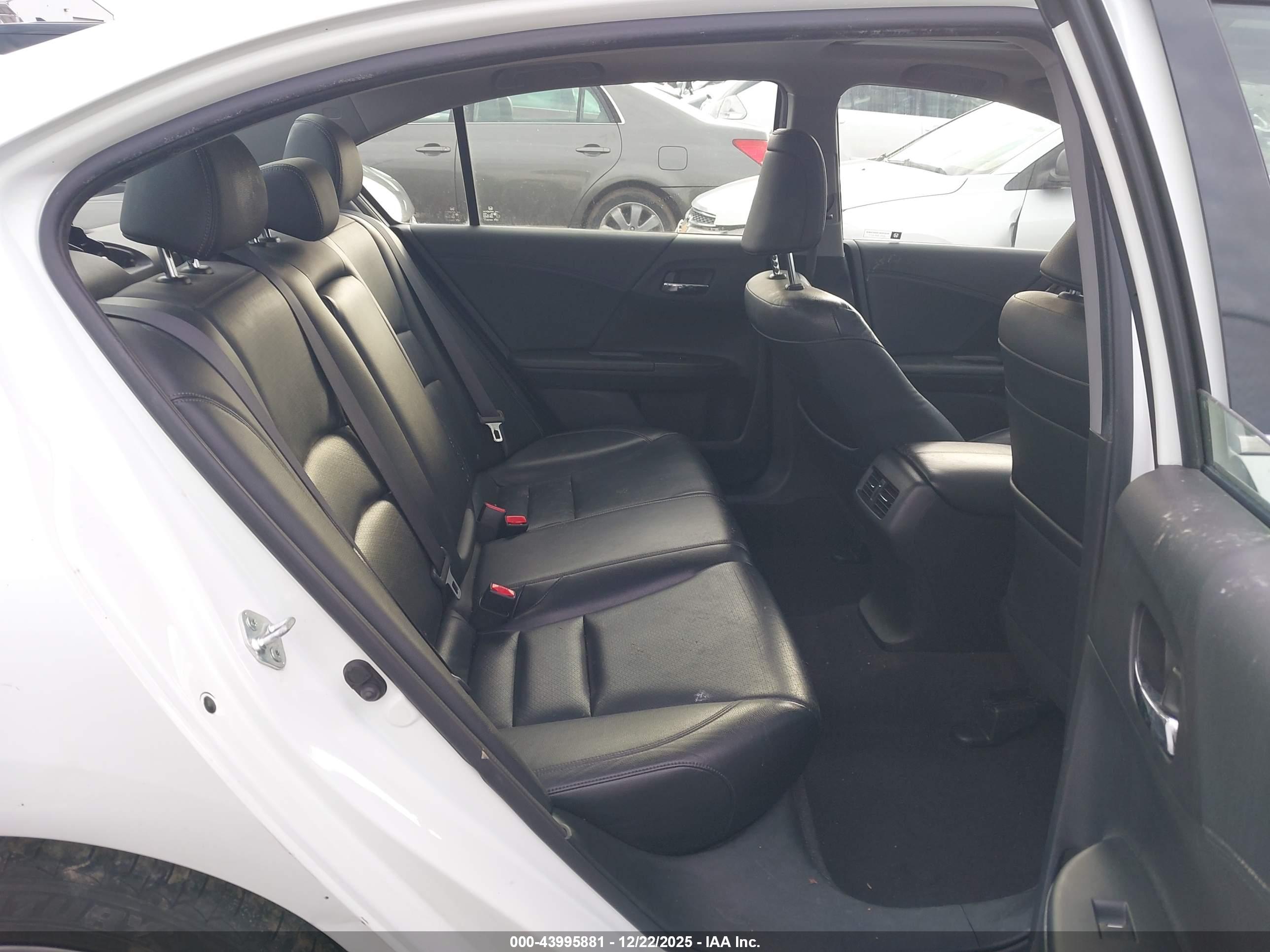 HONDA ACCORD image 8