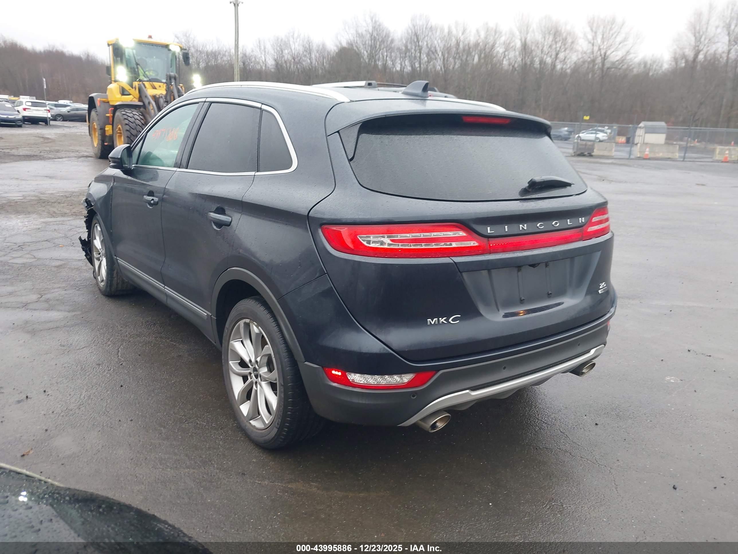 LINCOLN MKC image 3