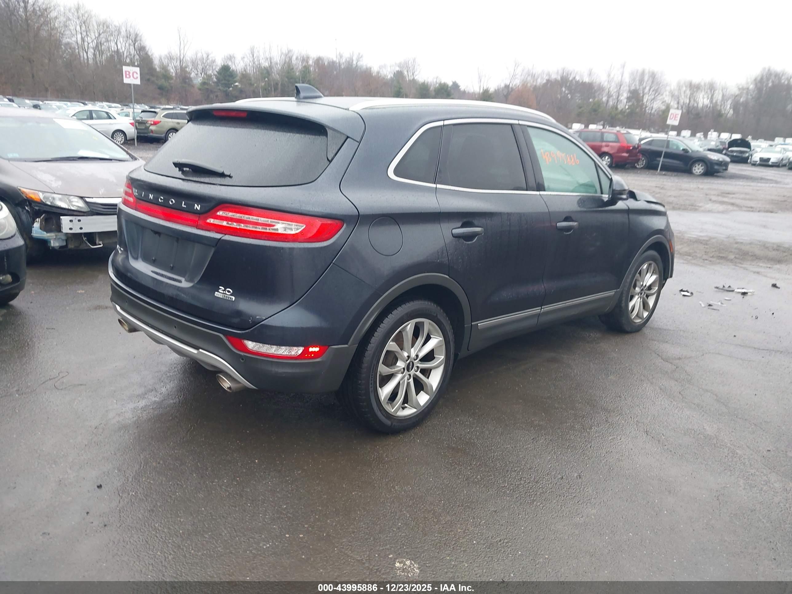 LINCOLN MKC image 4
