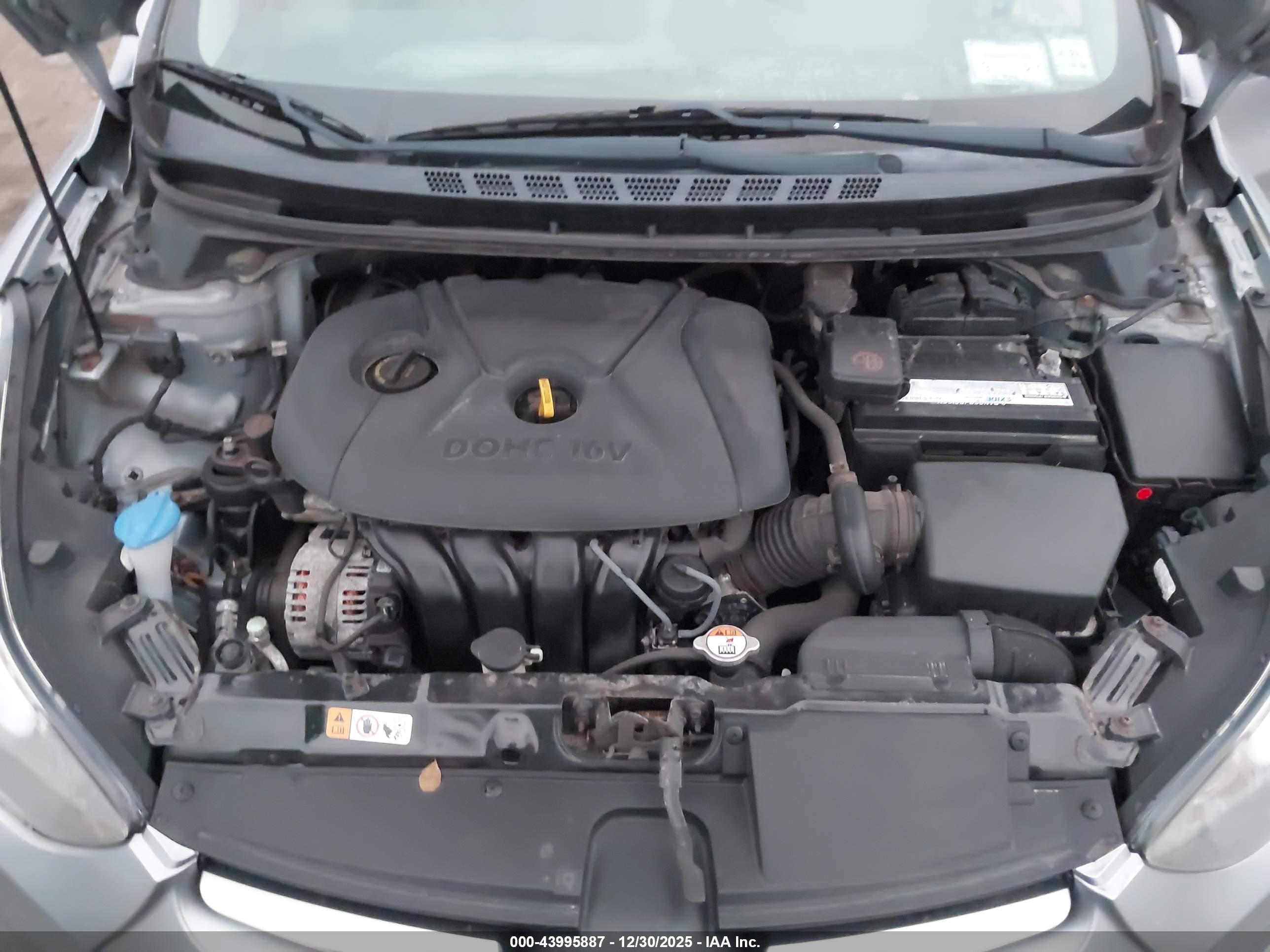 HYUNDAI ELANTRA image 10