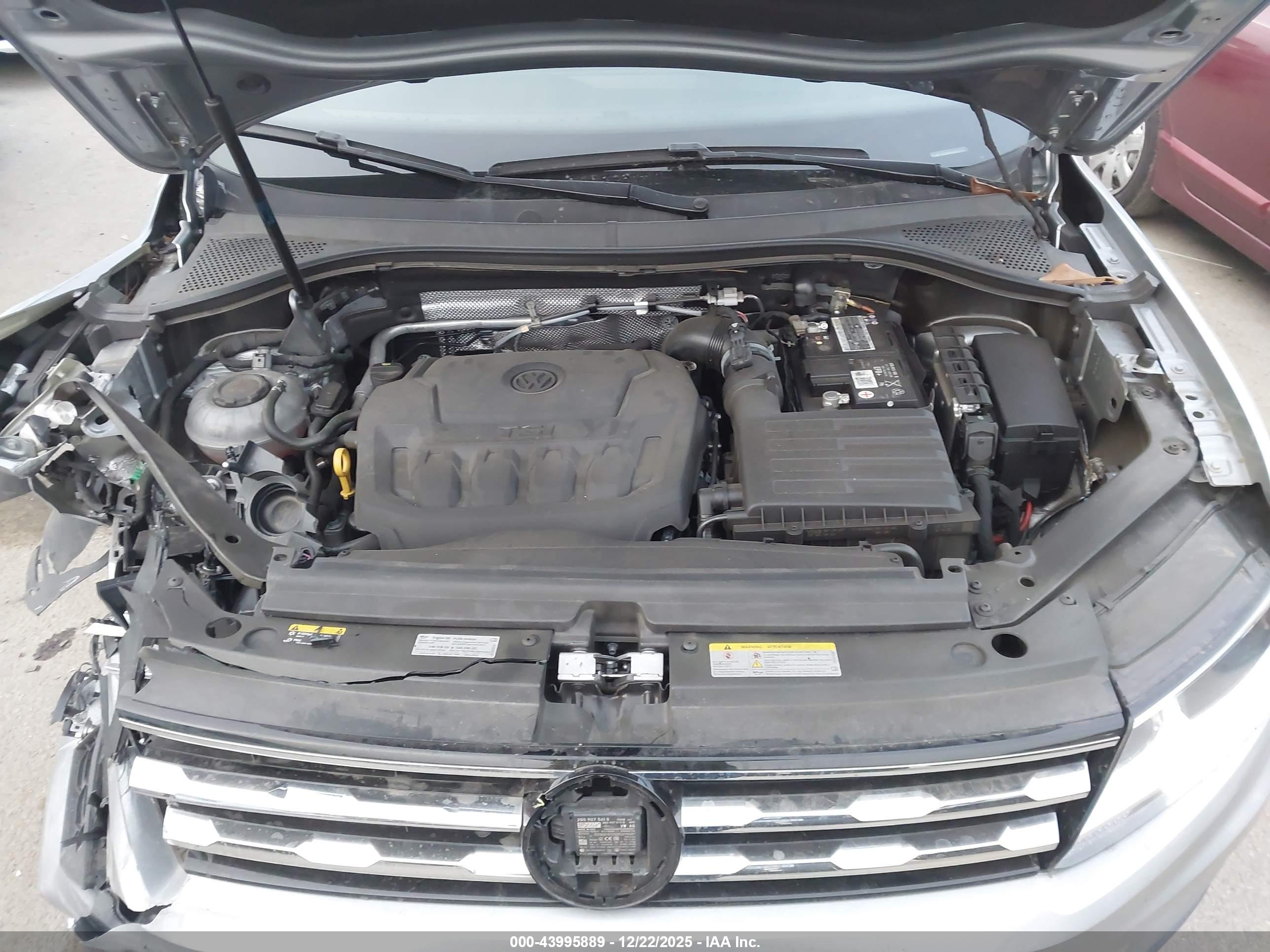 VOLKSWAGEN TIGUAN image 10
