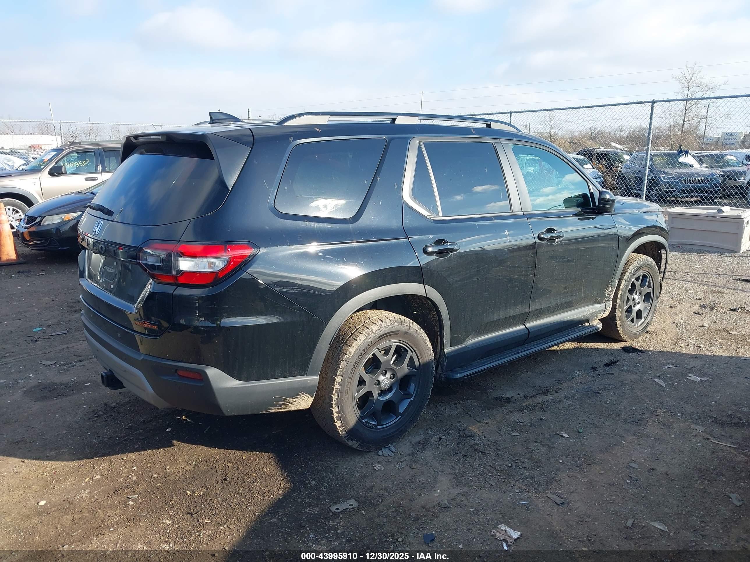 HONDA PILOT image 4