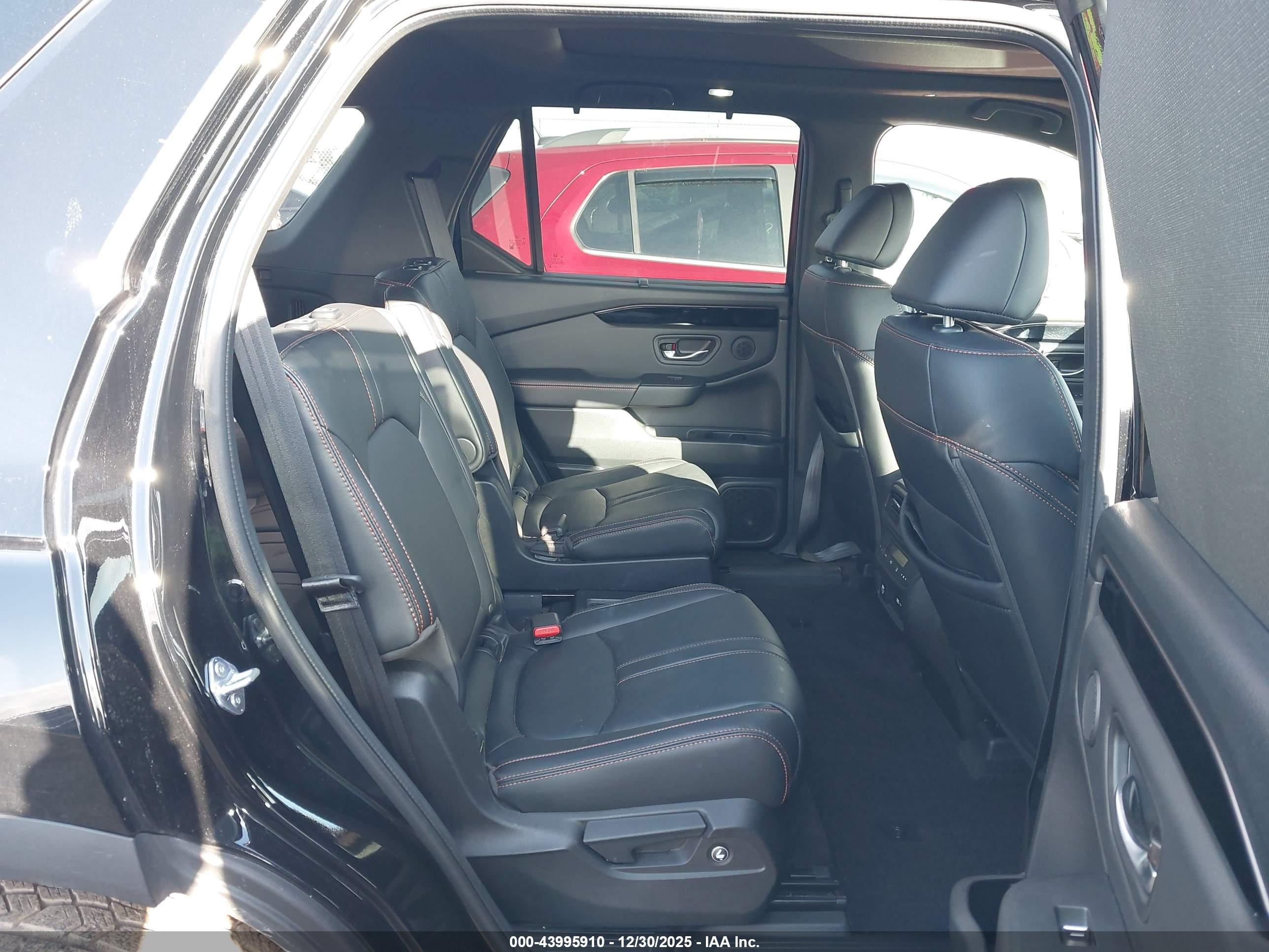 HONDA PILOT image 8