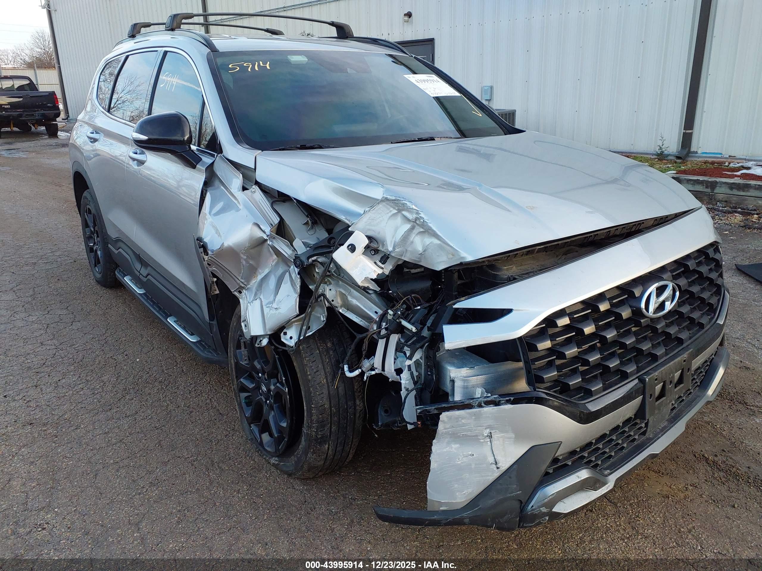HYUNDAI SANTA image 6