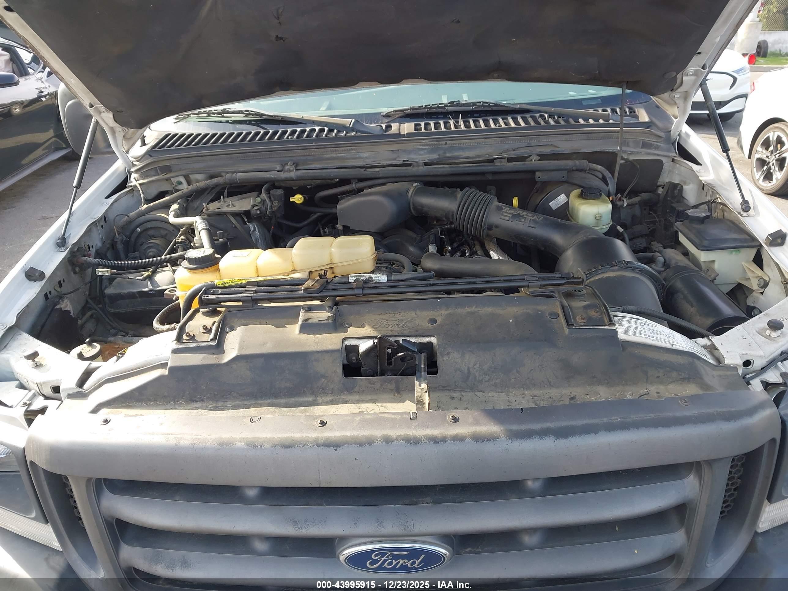 FORD F-250 image 10