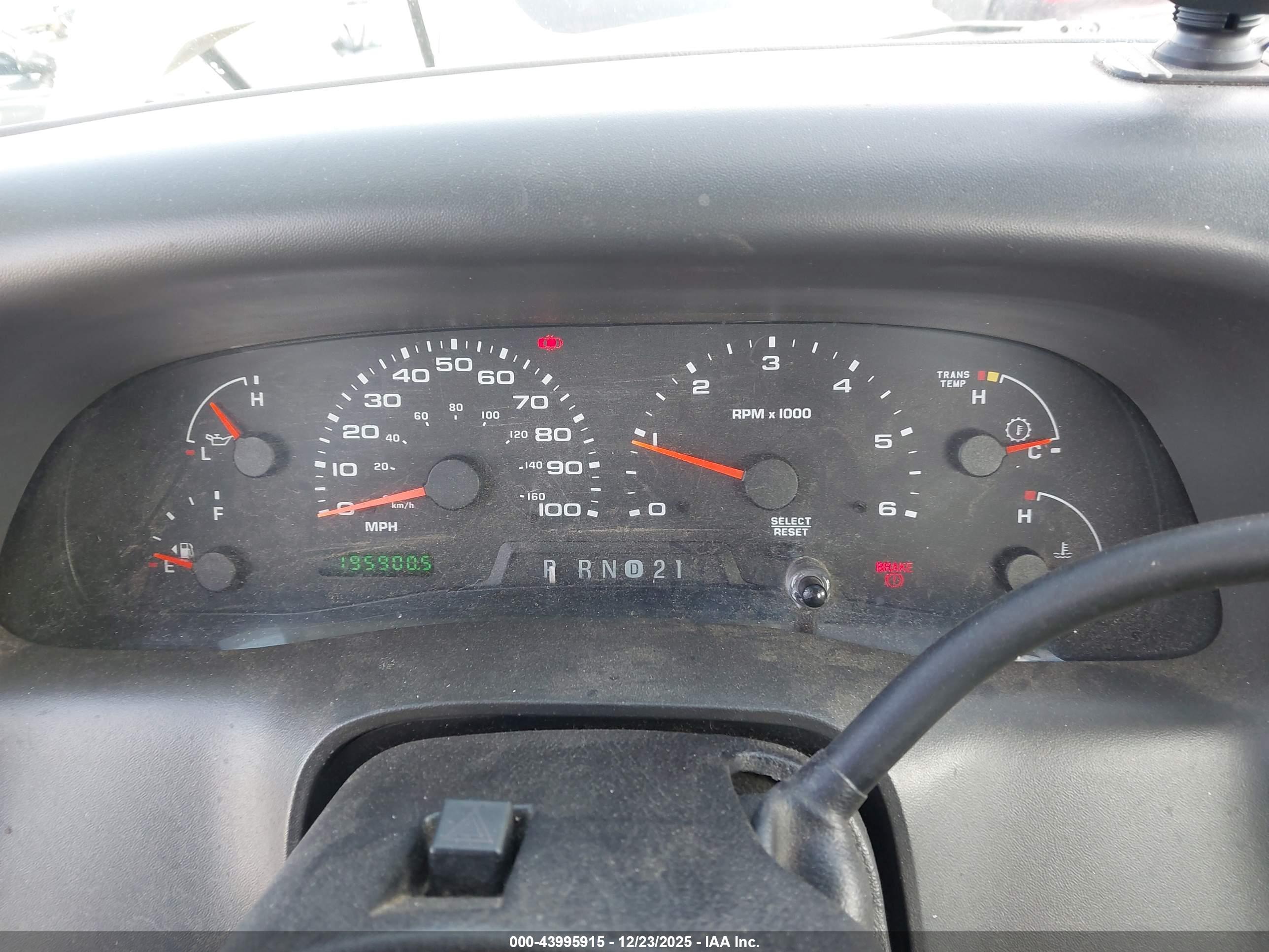 FORD F-250 image 7
