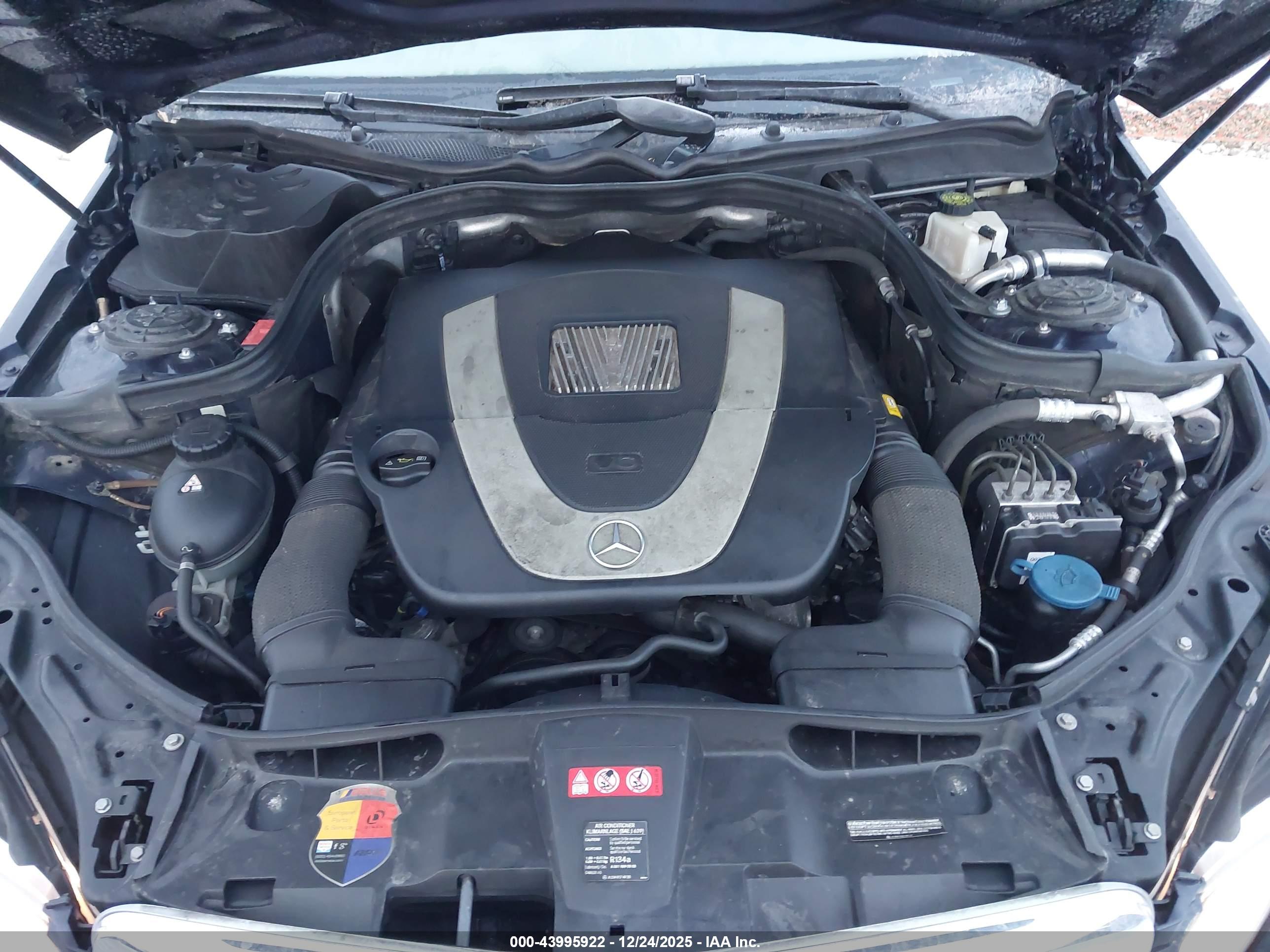 MERCEDES-BENZ E image 10