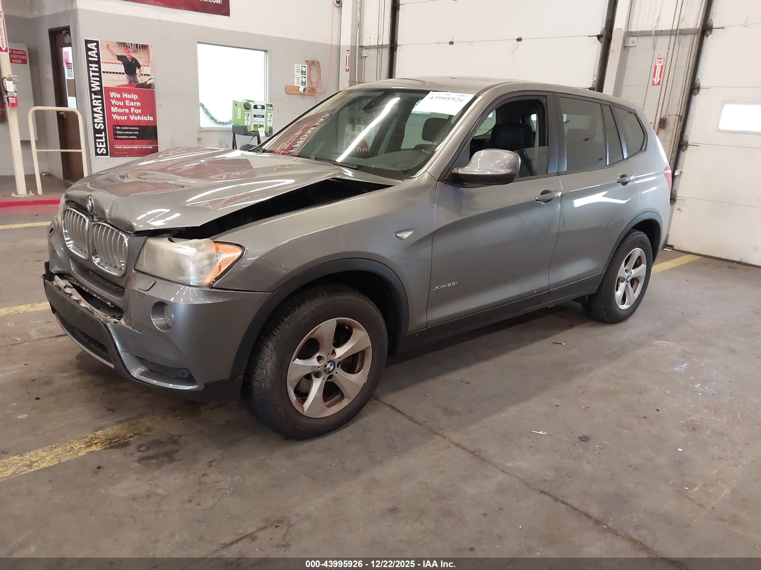 BMW X3 image 2