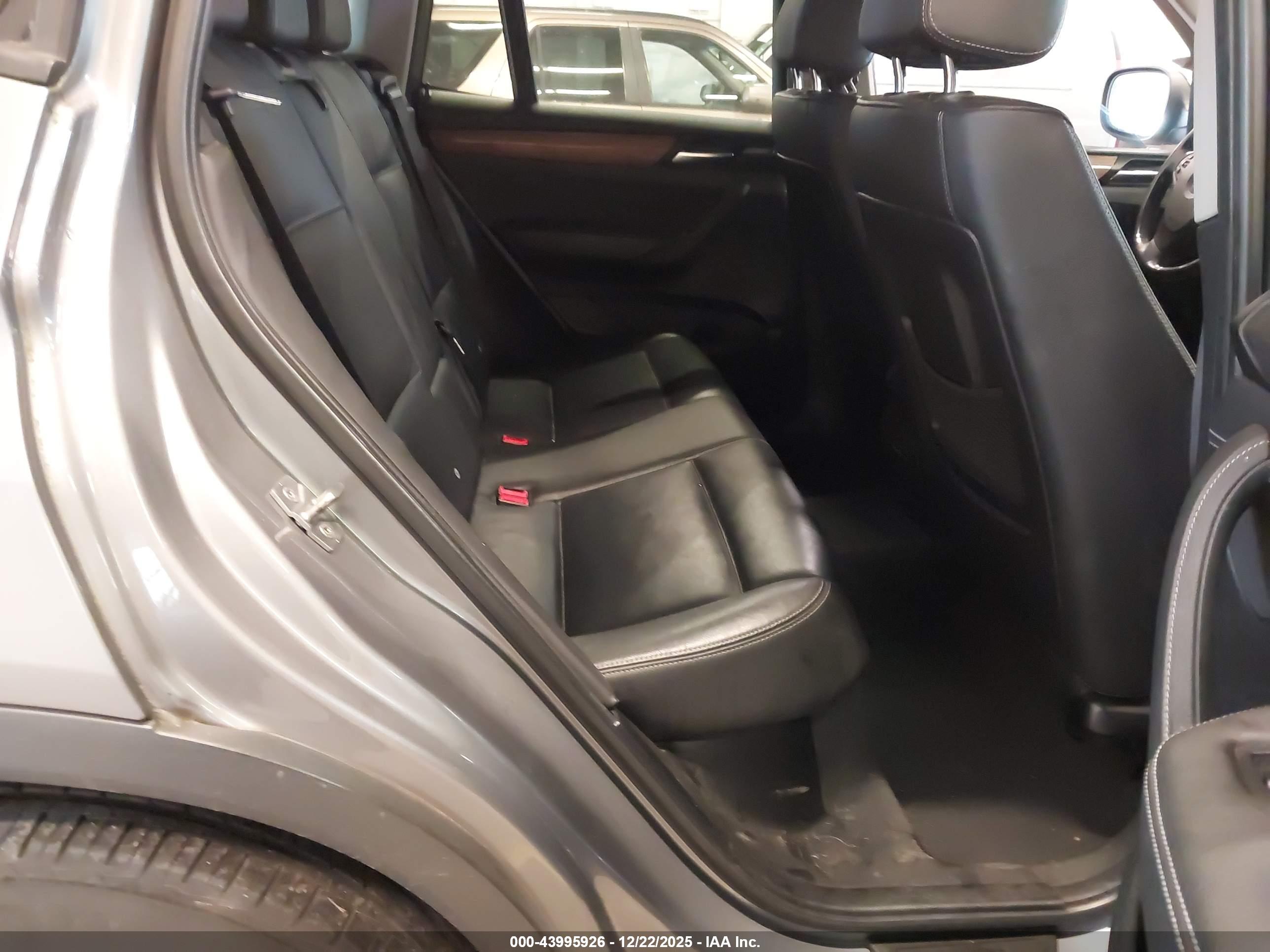 BMW X3 image 8