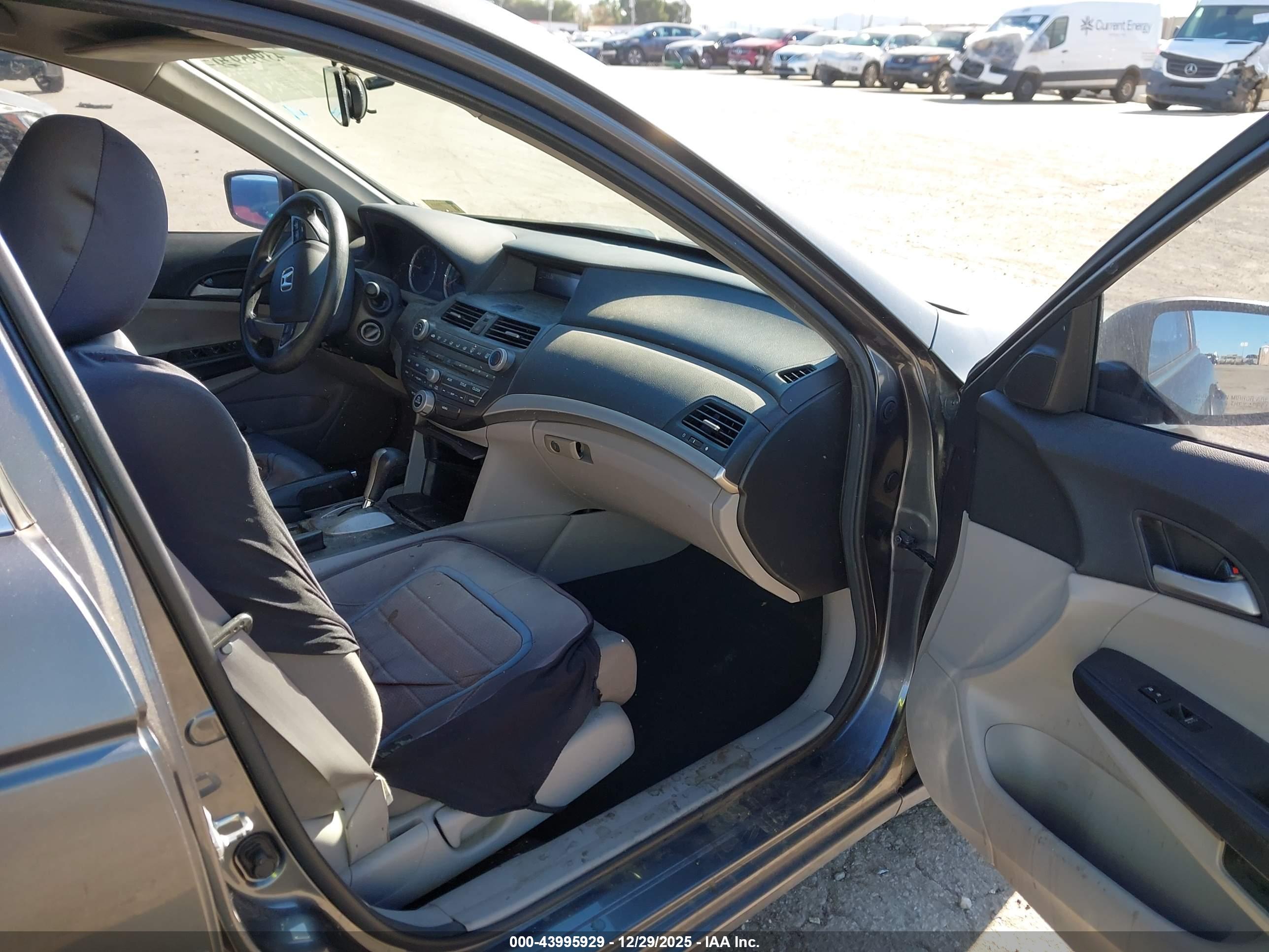 HONDA ACCORD image 5