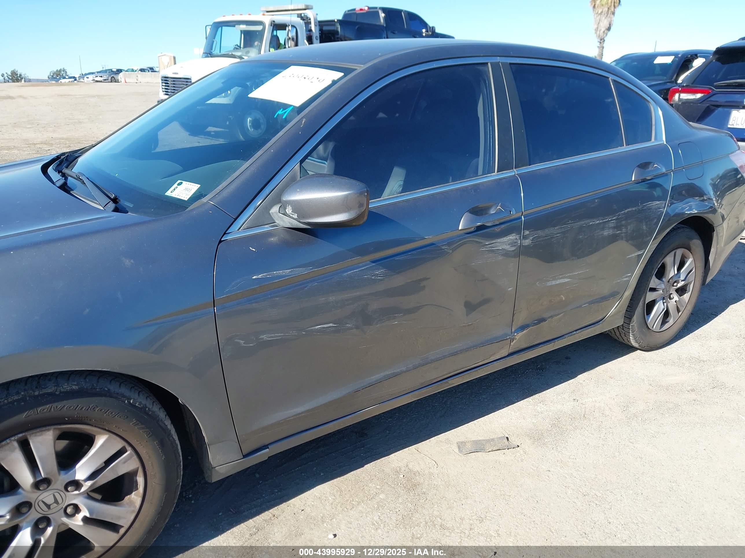 HONDA ACCORD image 6