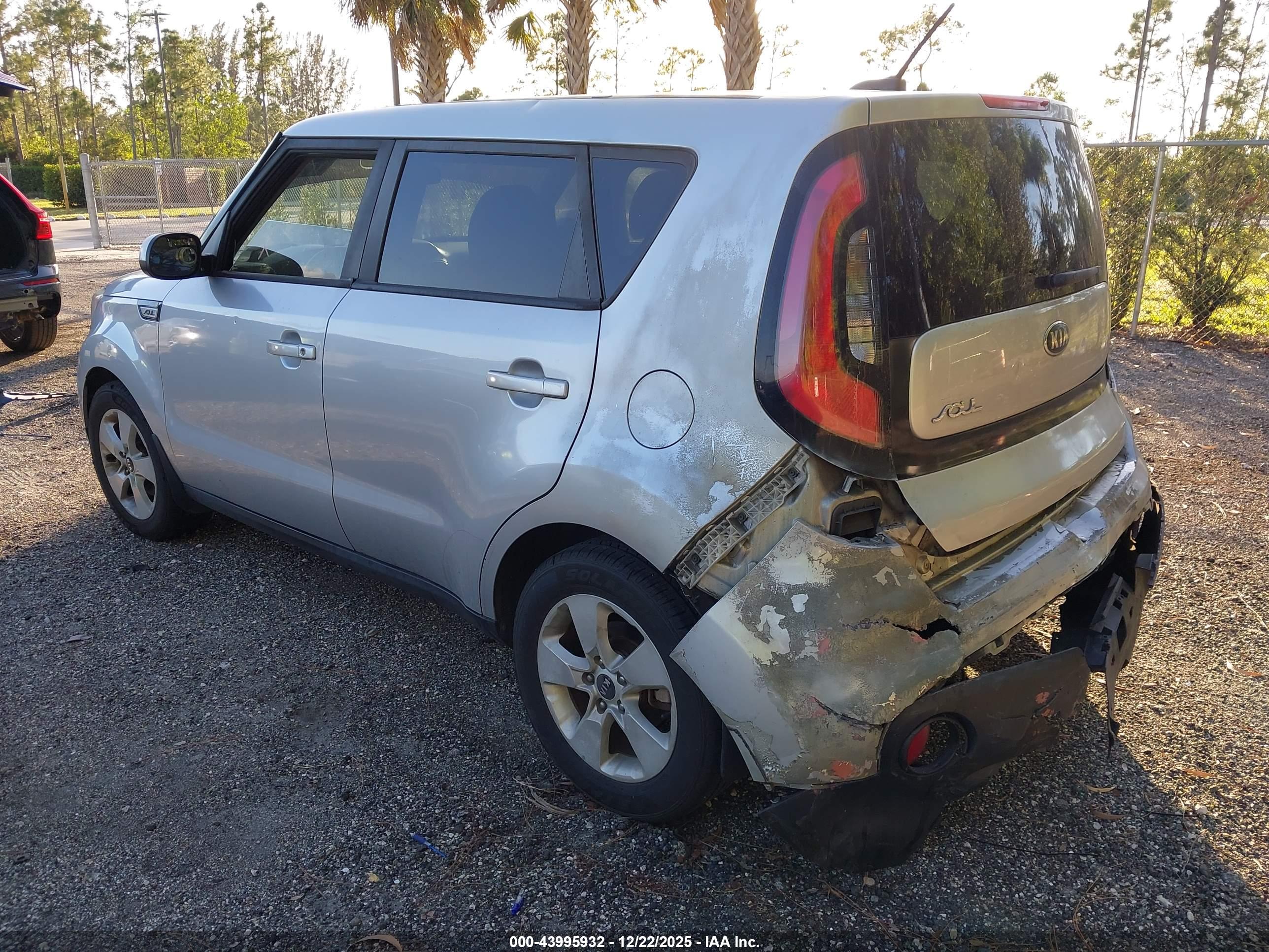 KIA SOUL image 3