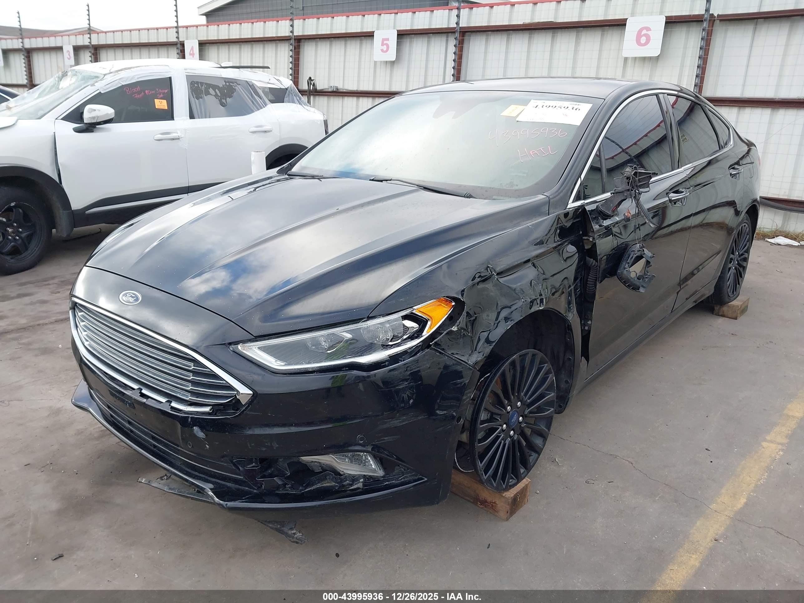 FORD FUSION image 6