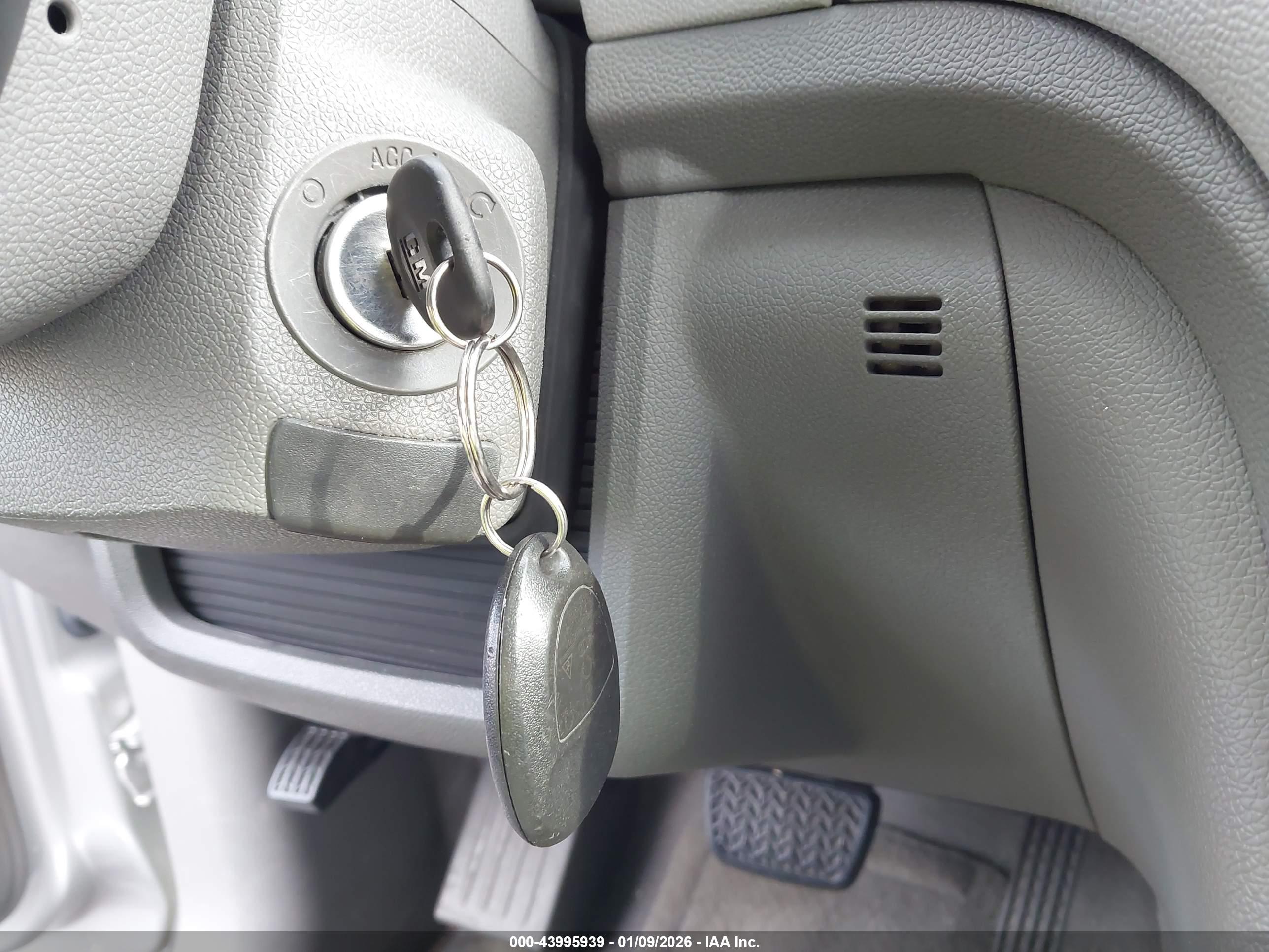 CHEVROLET TRAVERSE image 11