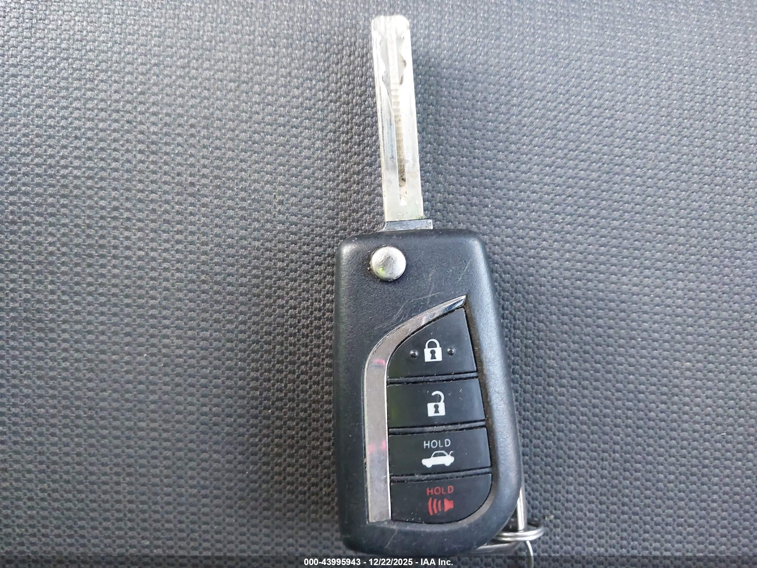 TOYOTA COROLLA image 11