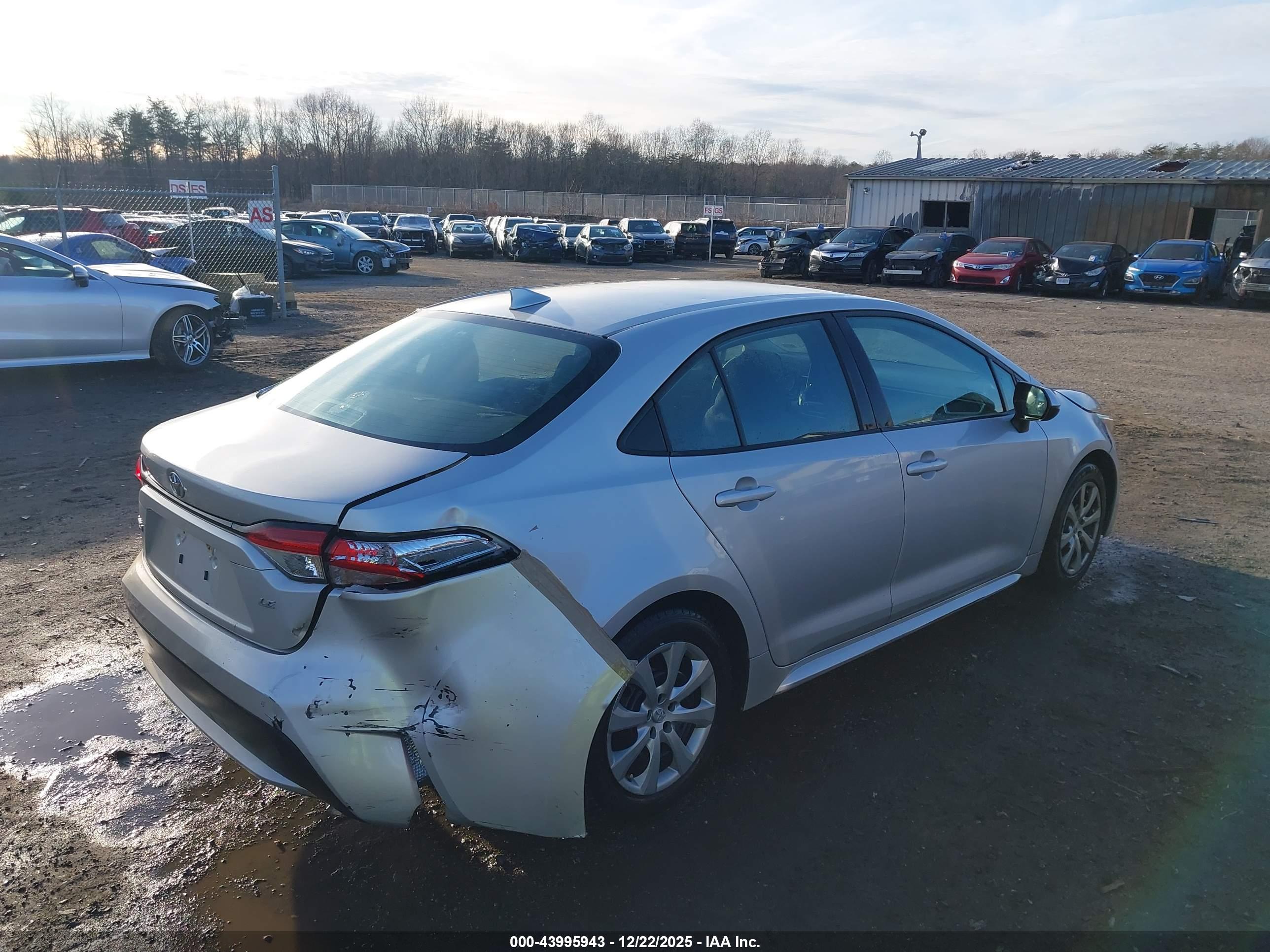 TOYOTA COROLLA image 4