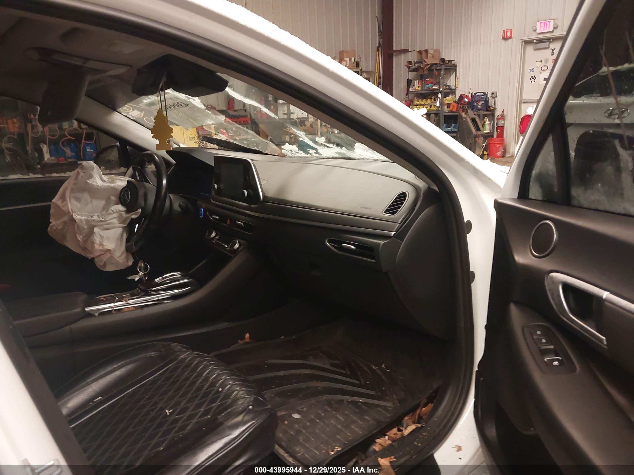 HYUNDAI SONATA image 5