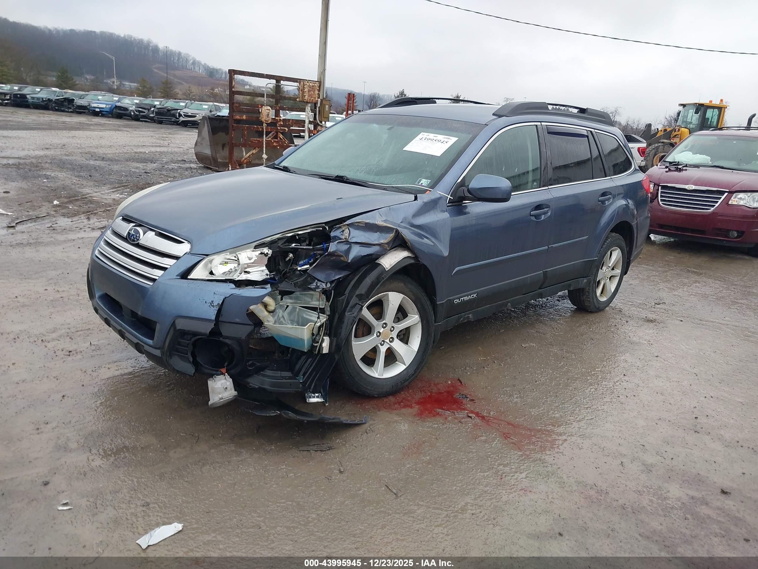 SUBARU OUTBACK image 2