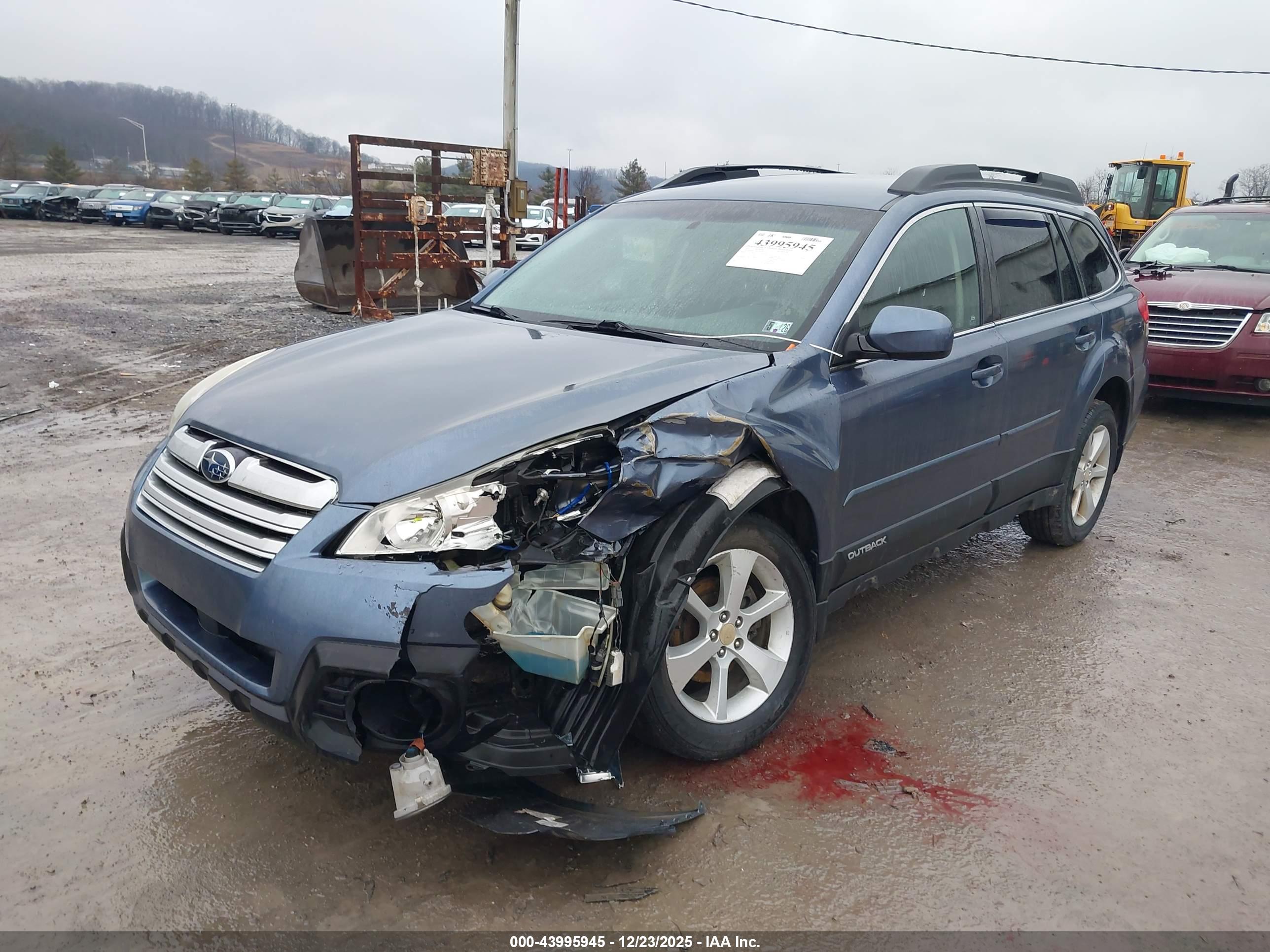 SUBARU OUTBACK image 6
