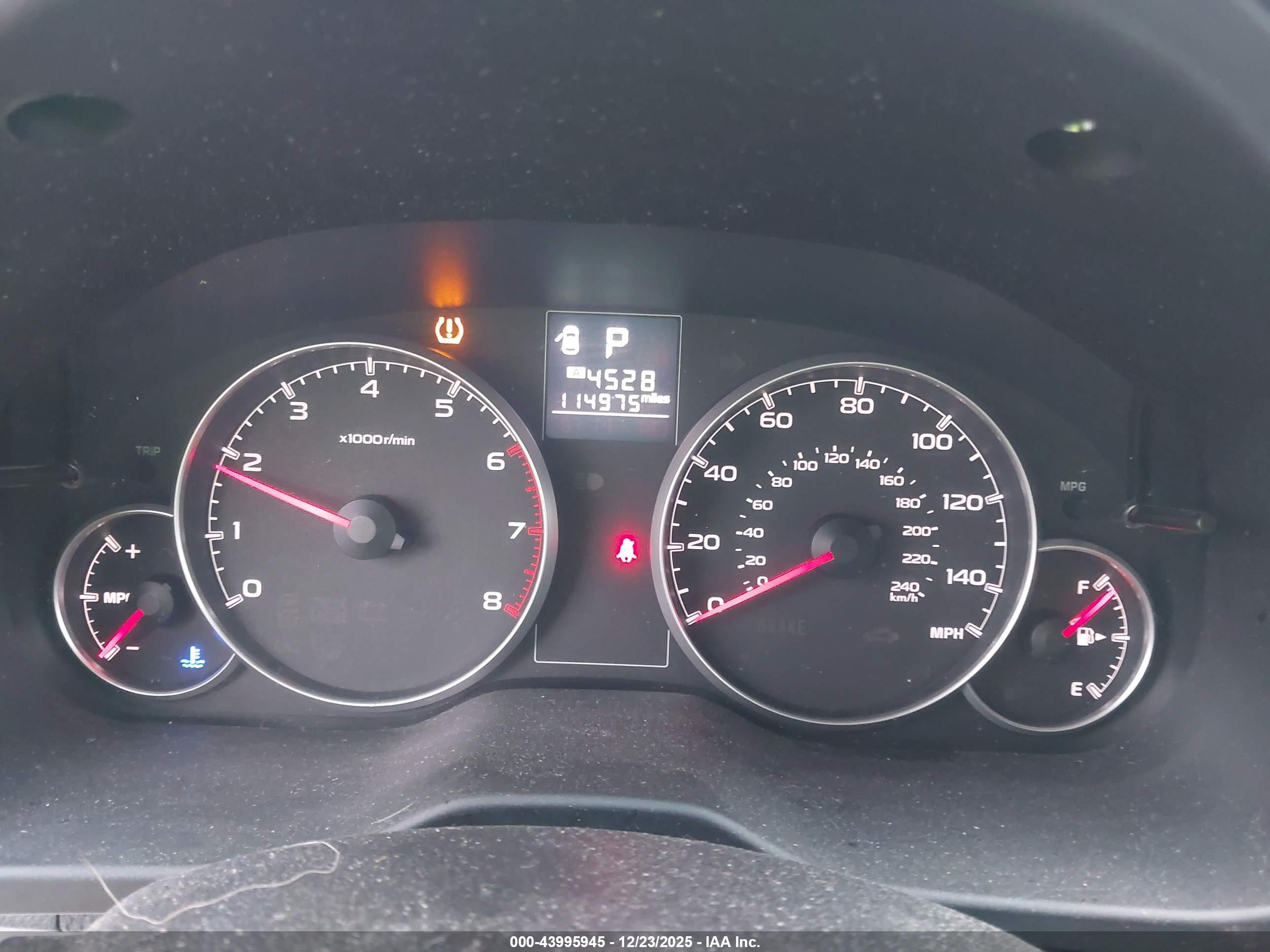 SUBARU OUTBACK image 7
