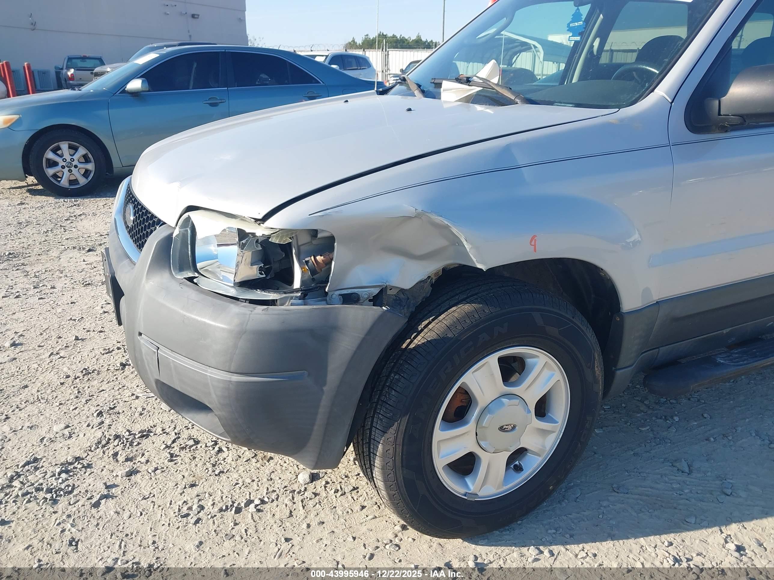 FORD ESCAPE image 6