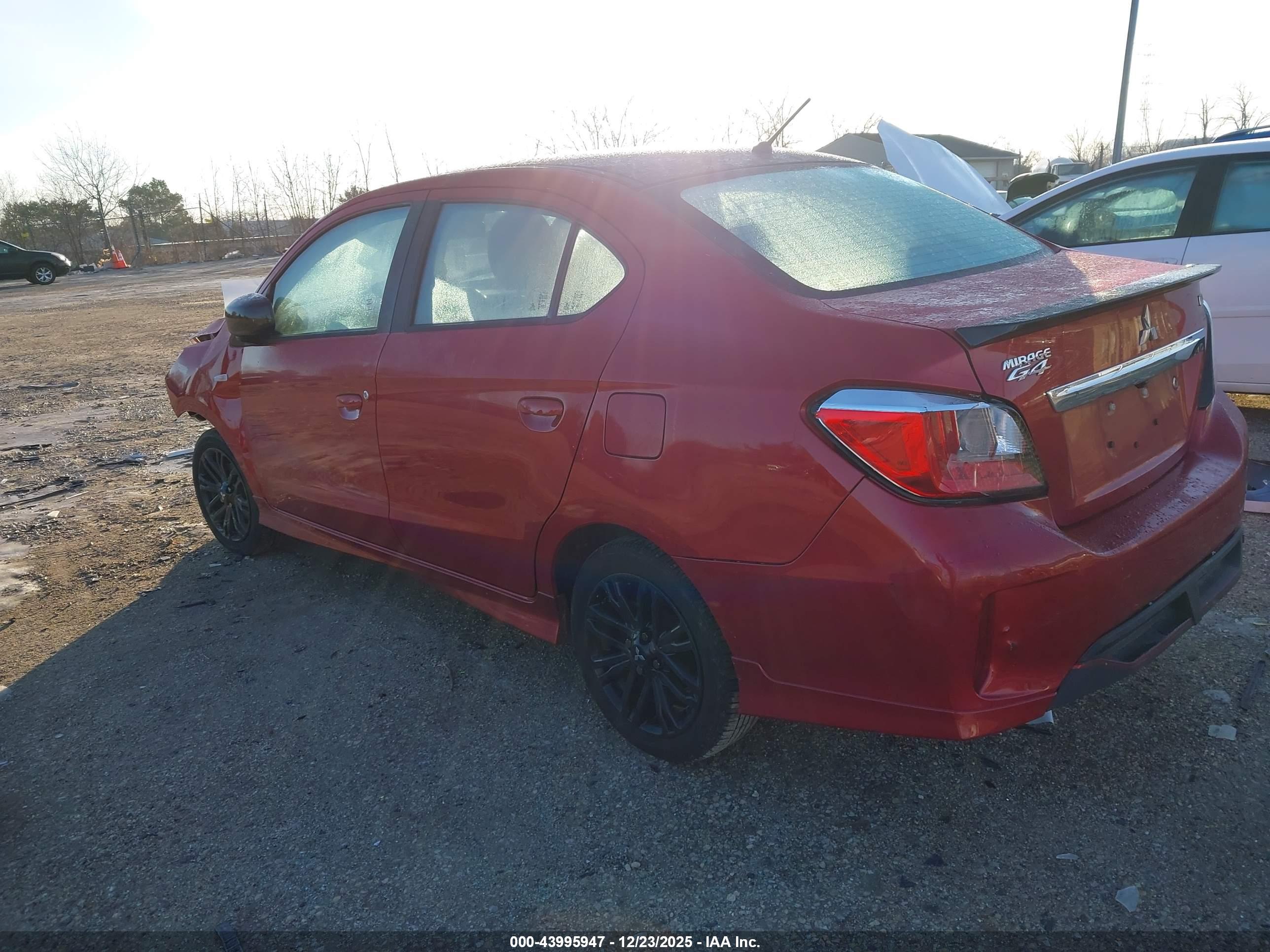 MITSUBISHI MIRAGE image 3