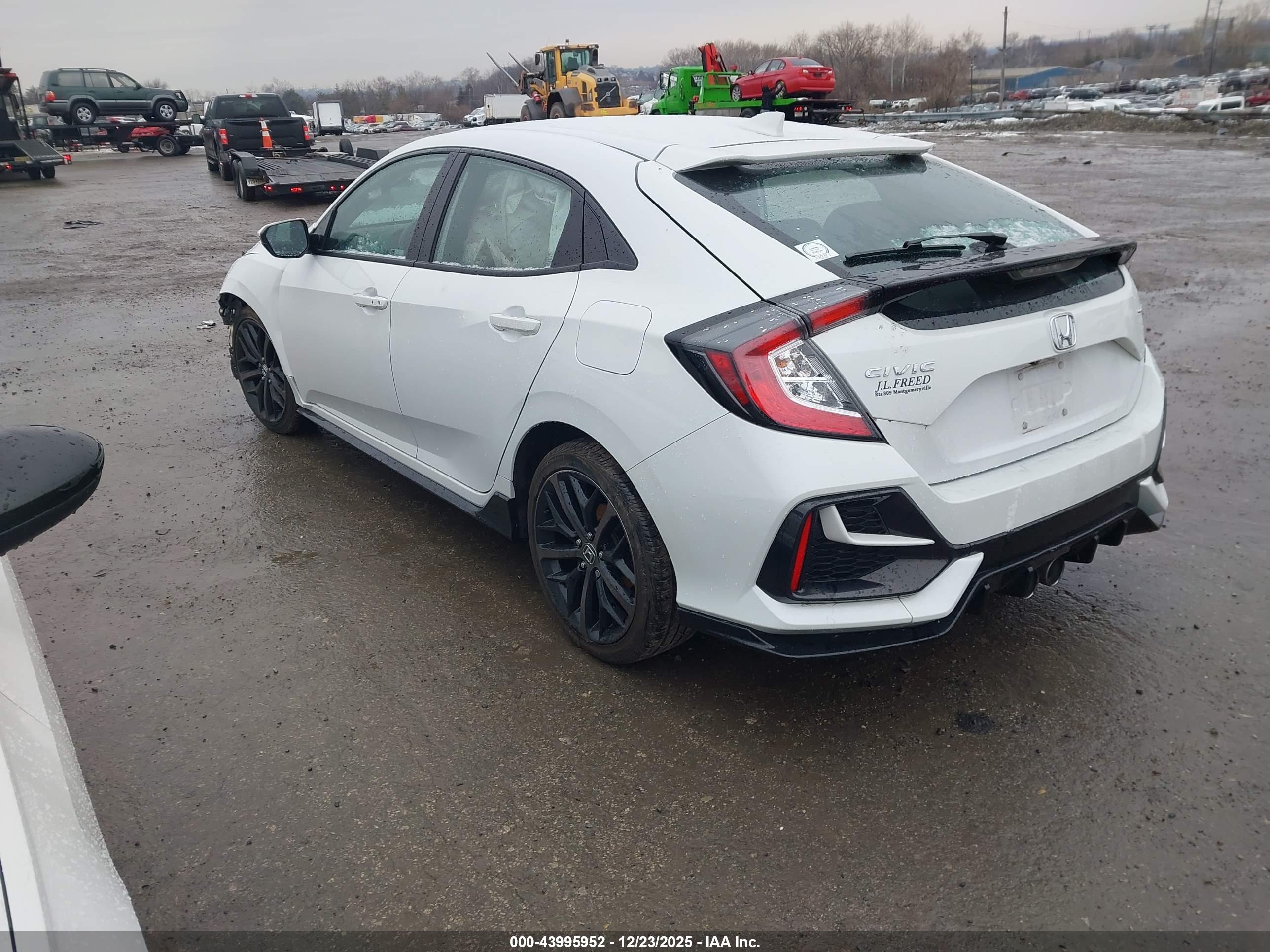 HONDA CIVIC image 3