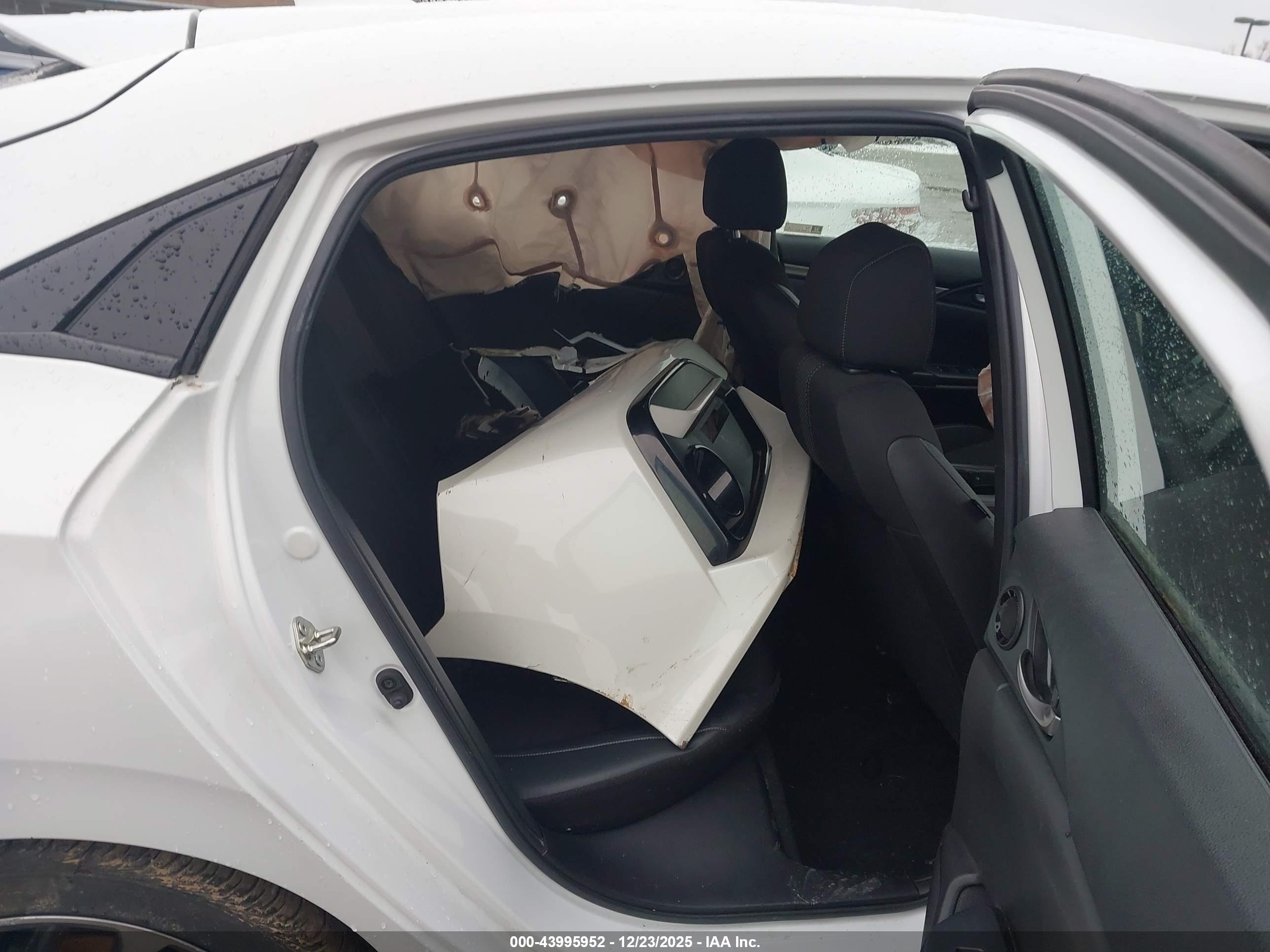 HONDA CIVIC image 8