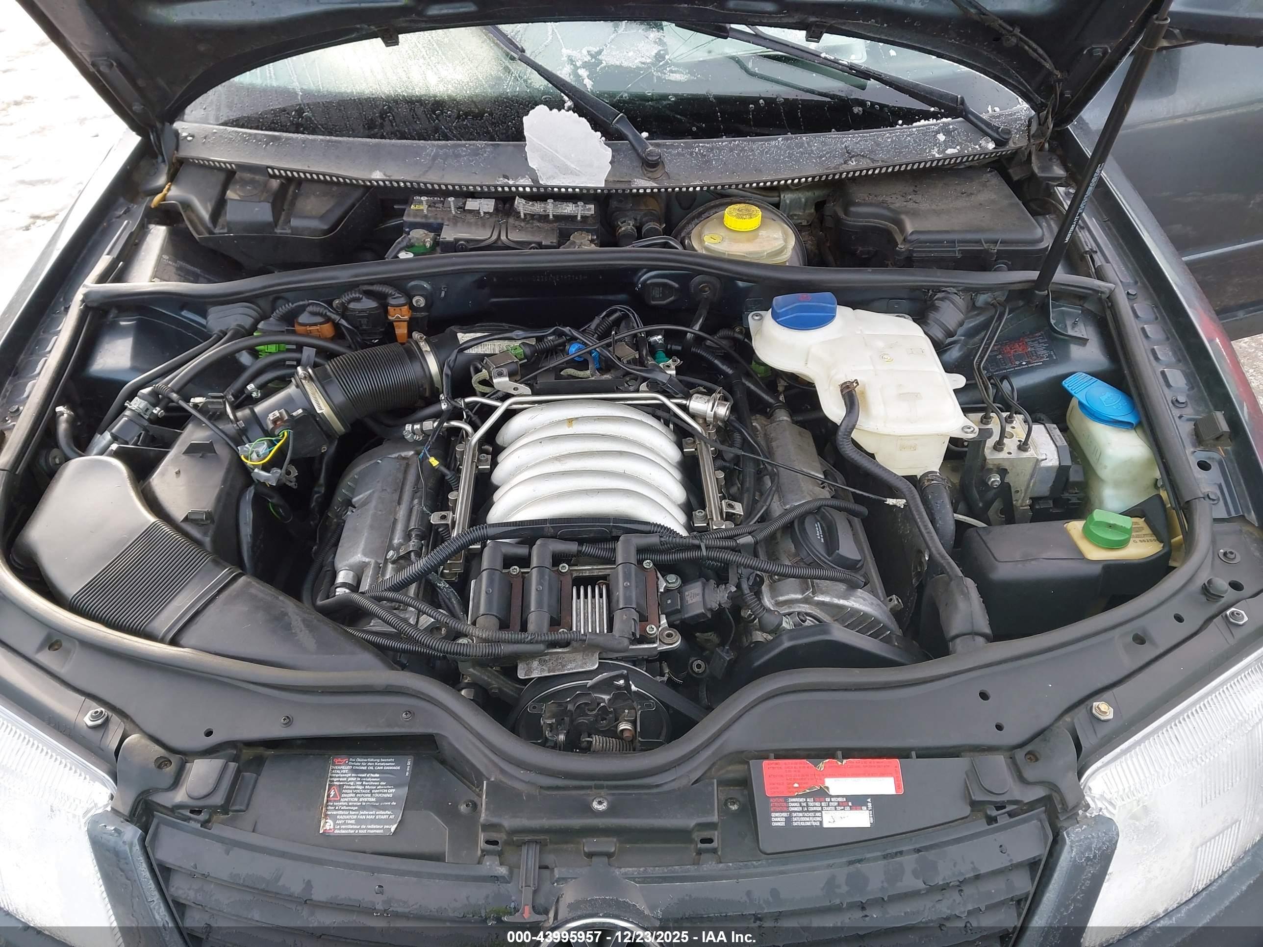 VOLKSWAGEN PASSAT image 10