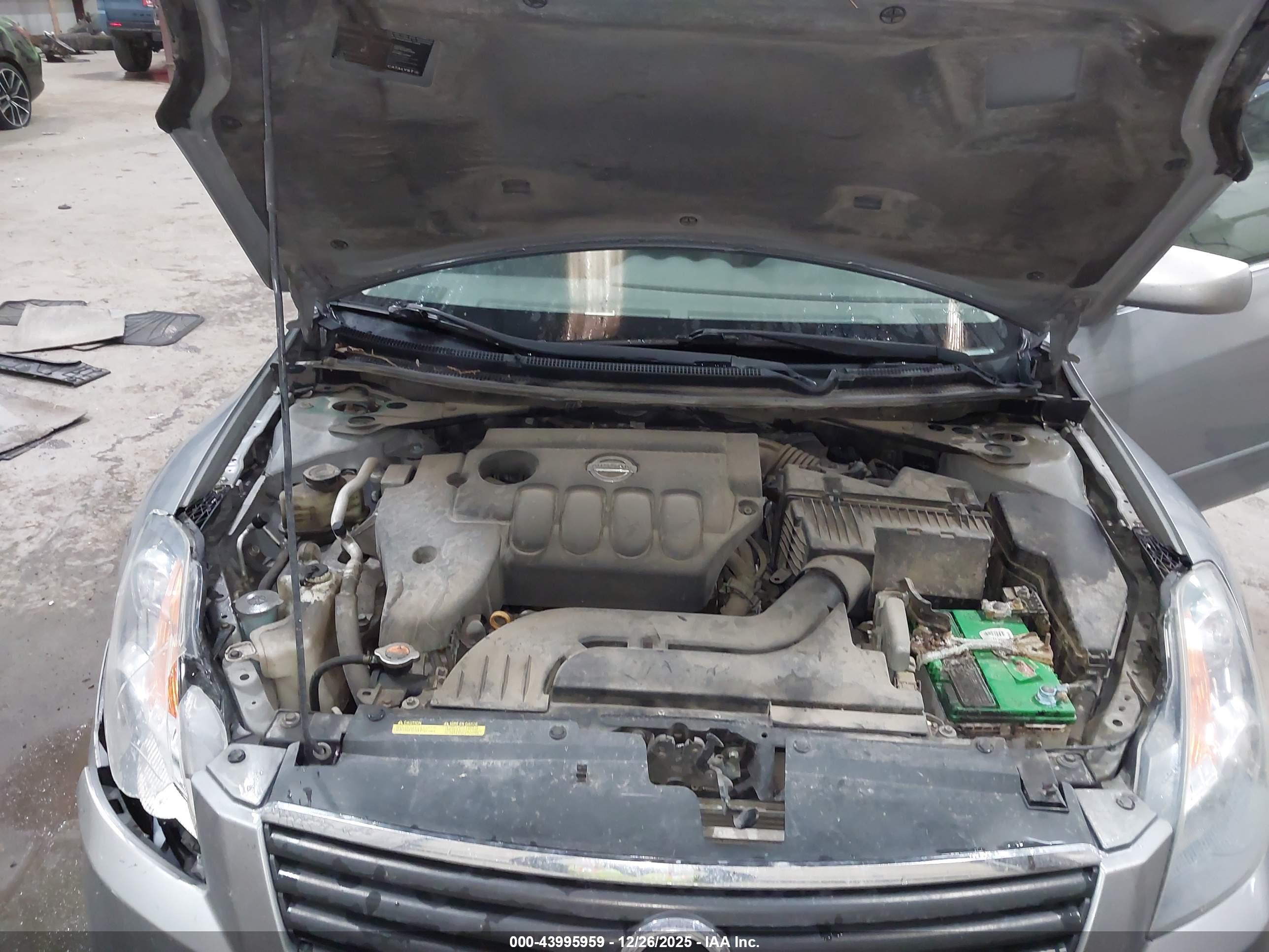 NISSAN ALTIMA image 10