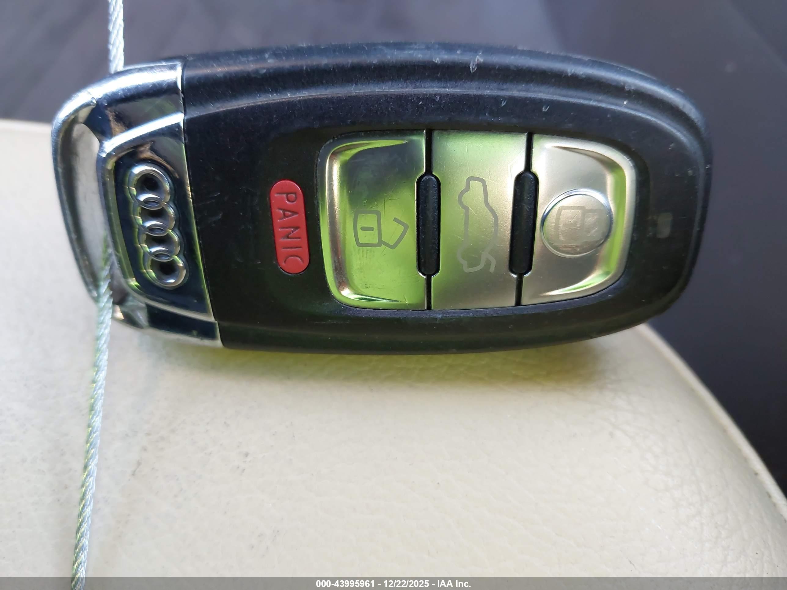 AUDI A4 image 11