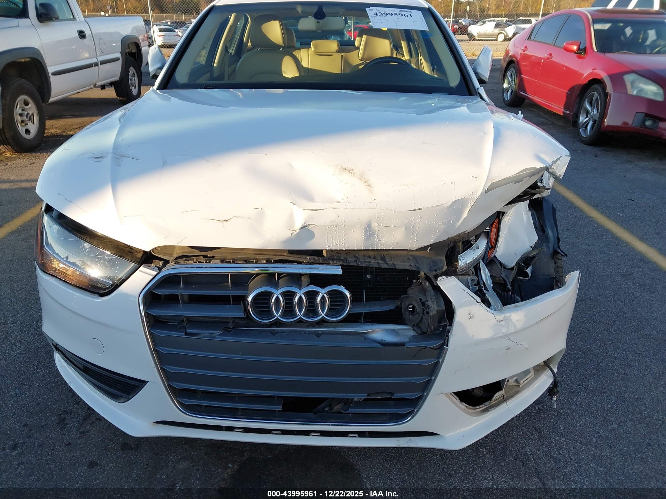 AUDI A4 image 6