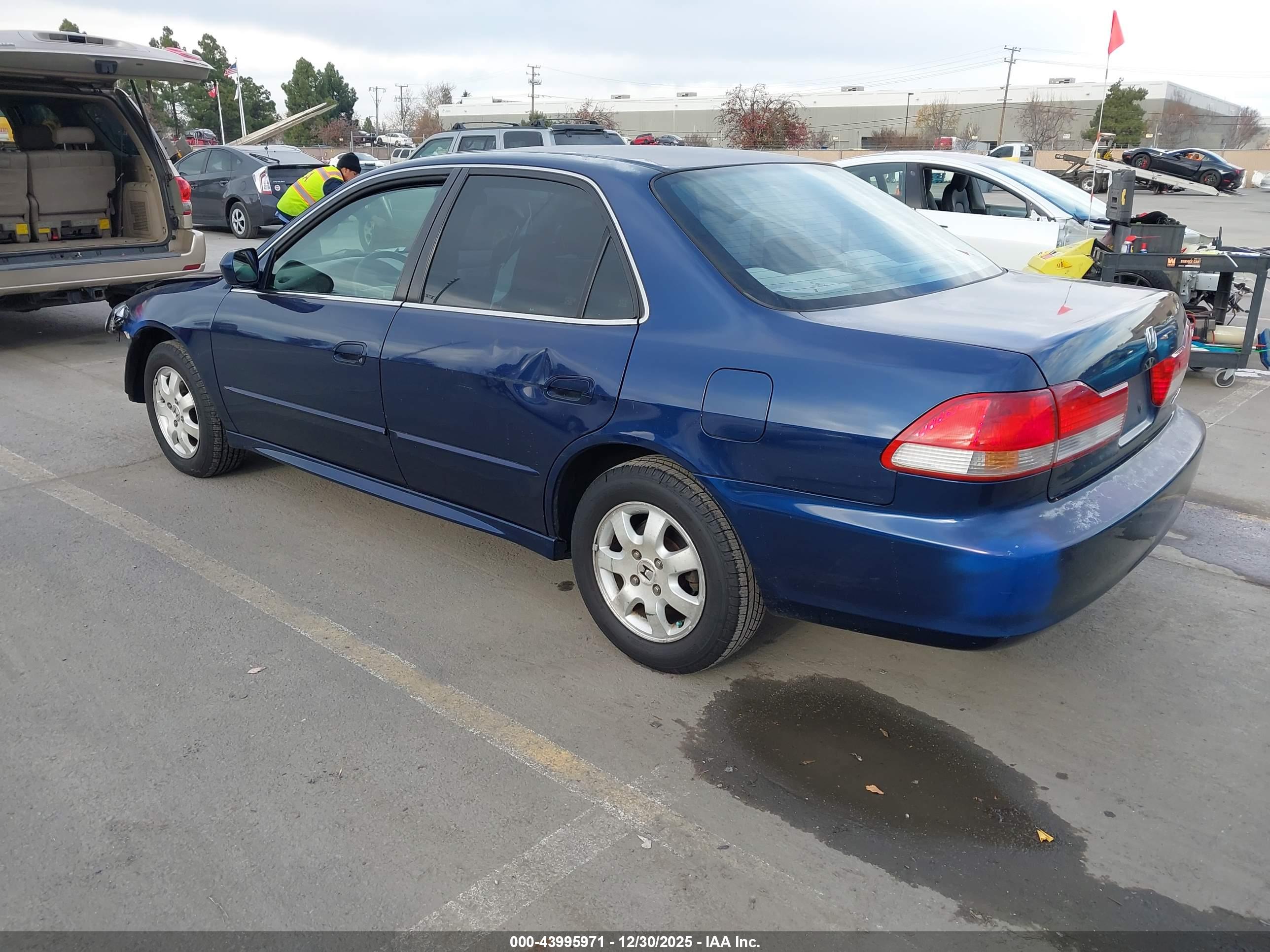 HONDA ACCORD image 3