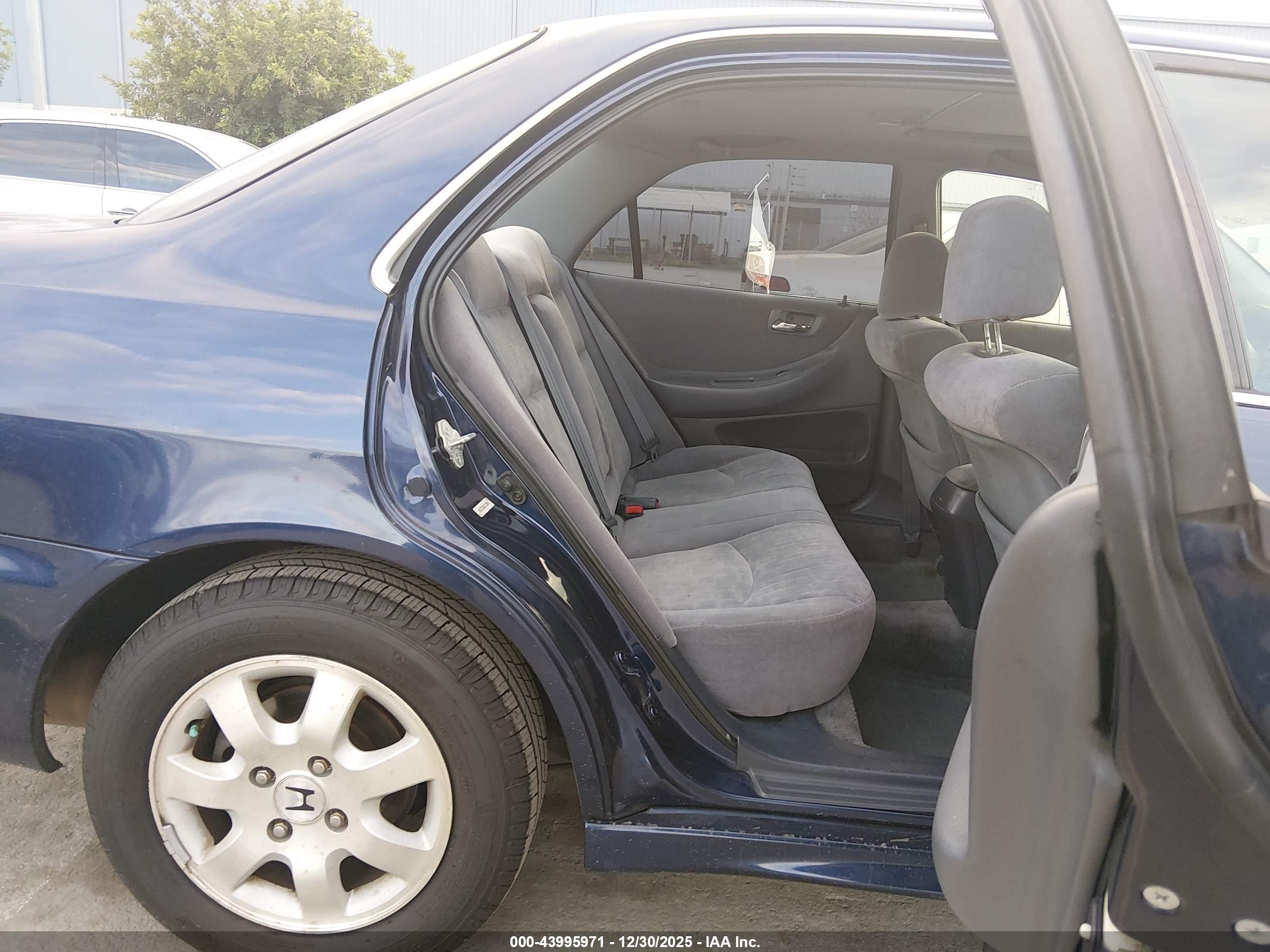 HONDA ACCORD image 5