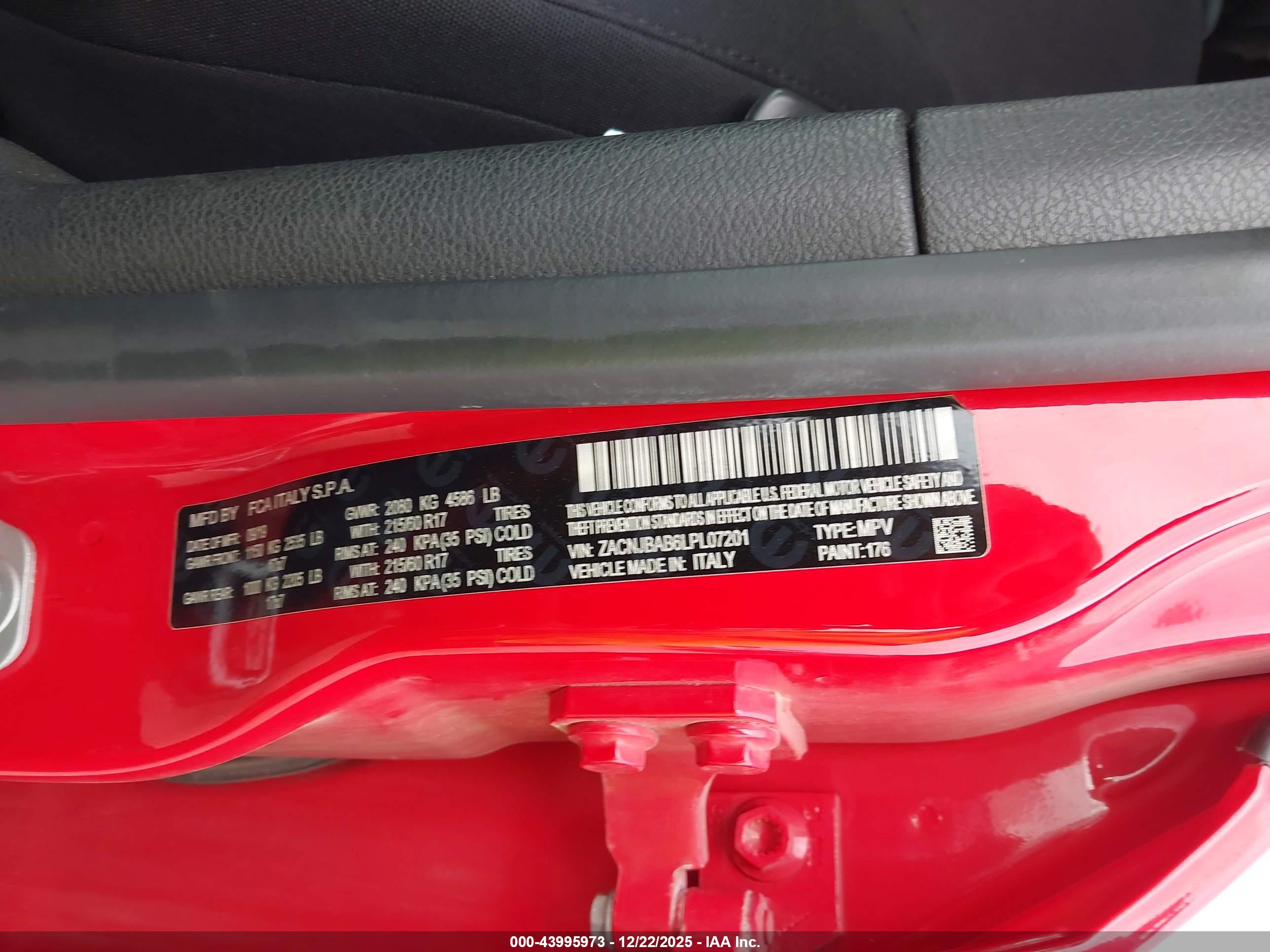 JEEP RENEGADE image 9